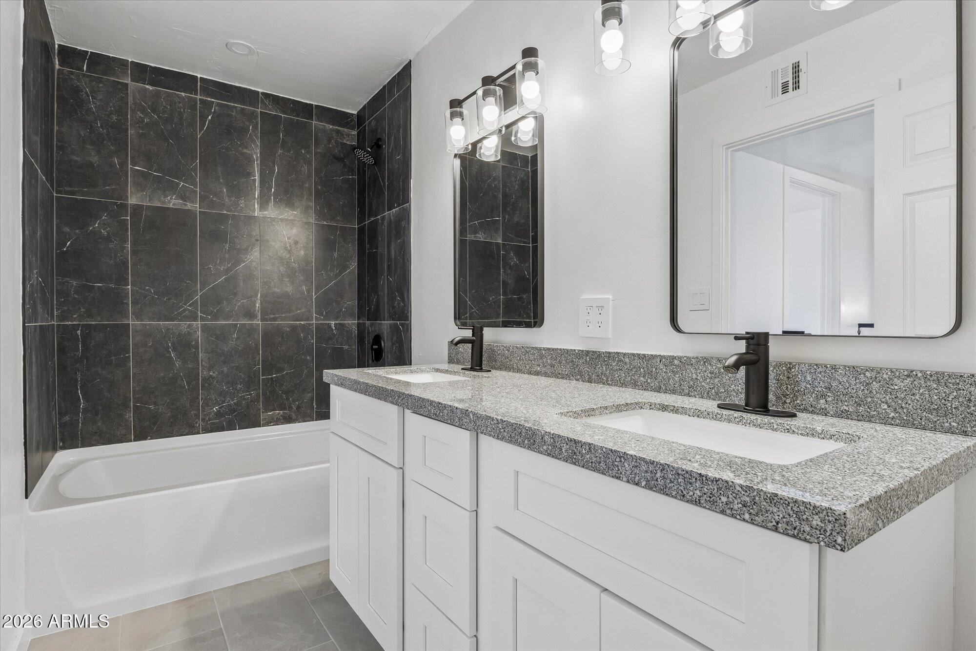 PACE ROSEWOOD AMD - Residential