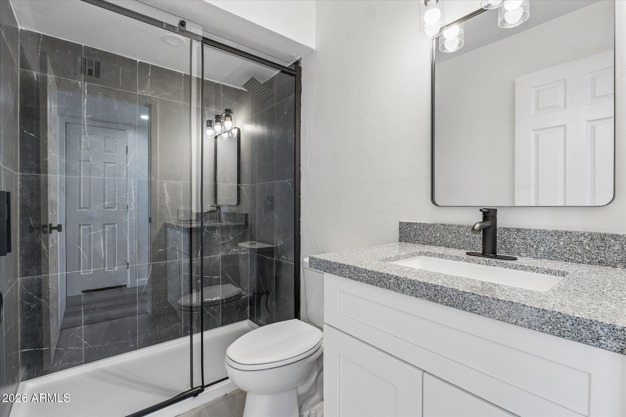 PACE ROSEWOOD AMD - Residential