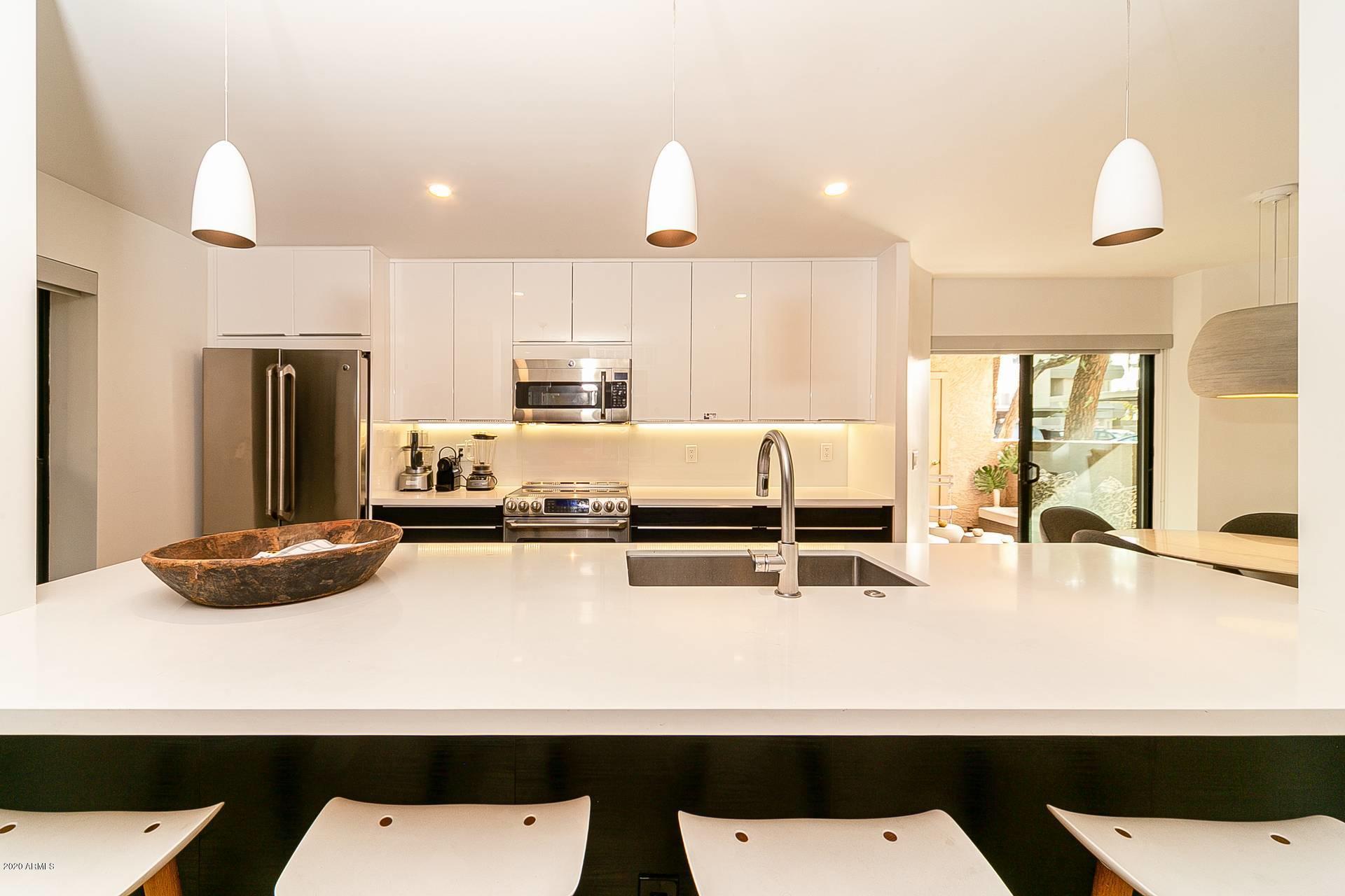 Phoenix, Arizona 85016, United States, 2 Bedrooms Bedrooms, ,2 BathroomsBathrooms,Residential,Active,73892