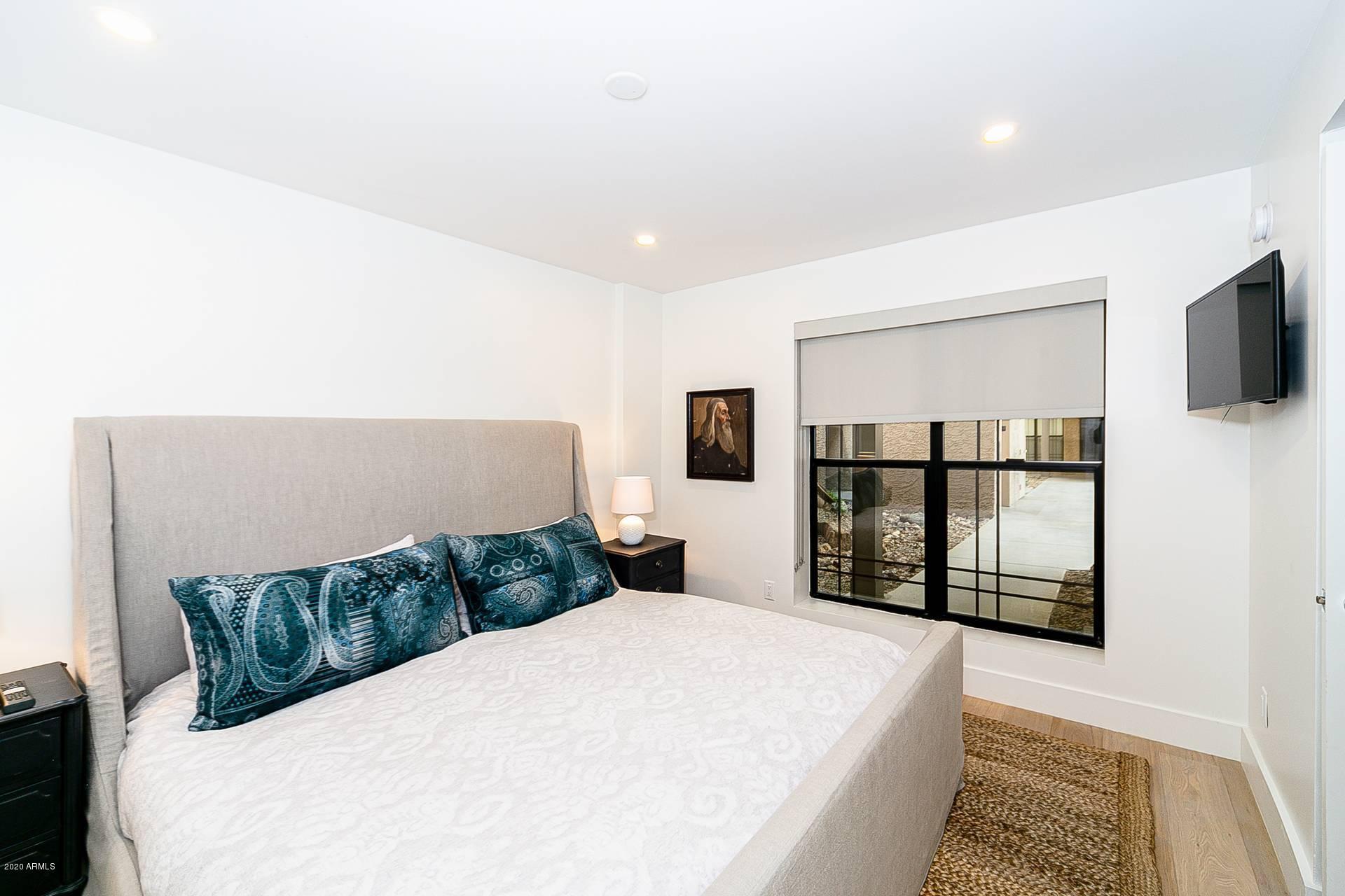 Phoenix, Arizona 85016, United States, 2 Bedrooms Bedrooms, ,2 BathroomsBathrooms,Residential,Active,73892