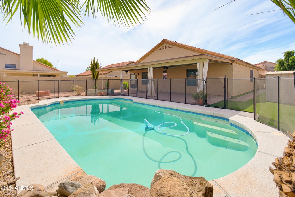 Photo of 9168 W Saint John Road, Peoria, AZ 85382 (MLS # 7085201)