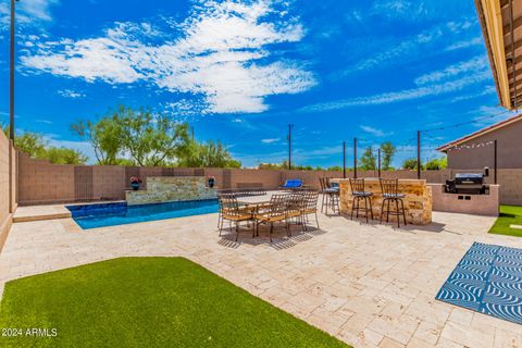 A home in Cave Creek