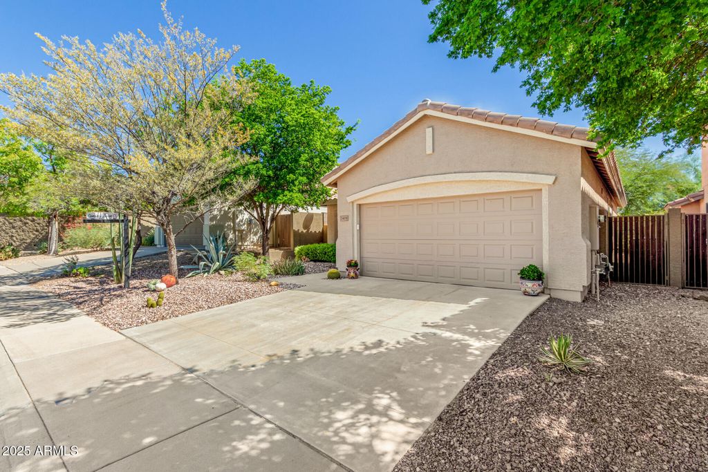 Photo of 2419 W Lewis And Clark Trail, Anthem, AZ 85086 (MLS # 6926868)