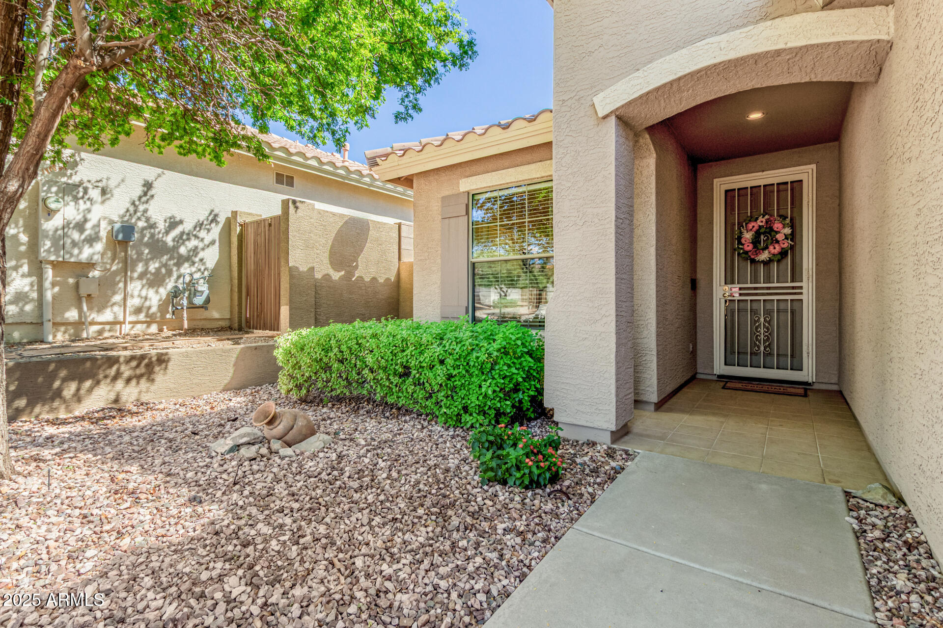 2419 W LEWIS AND CLARK Trail