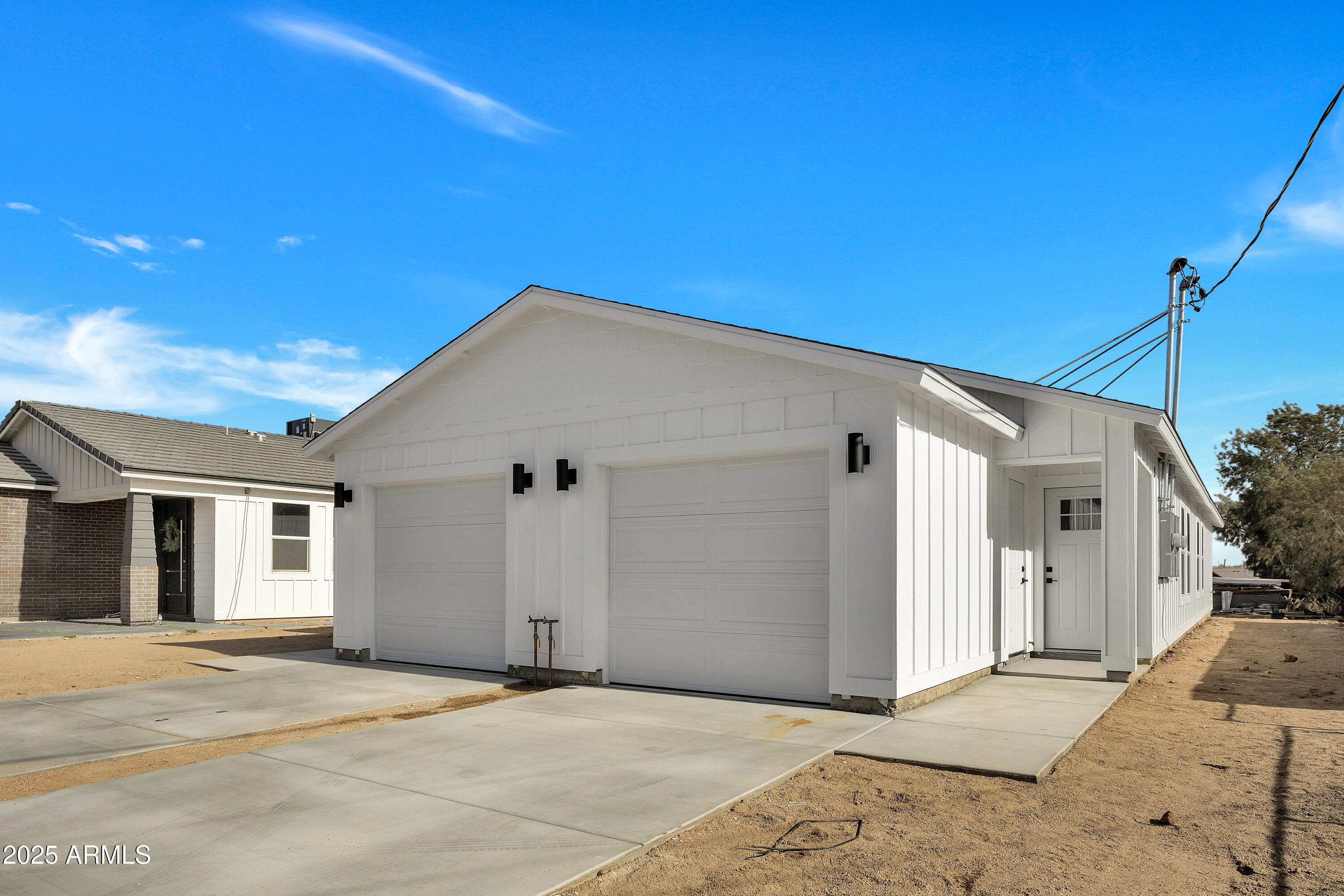 603 E AGUA FRIA Lane