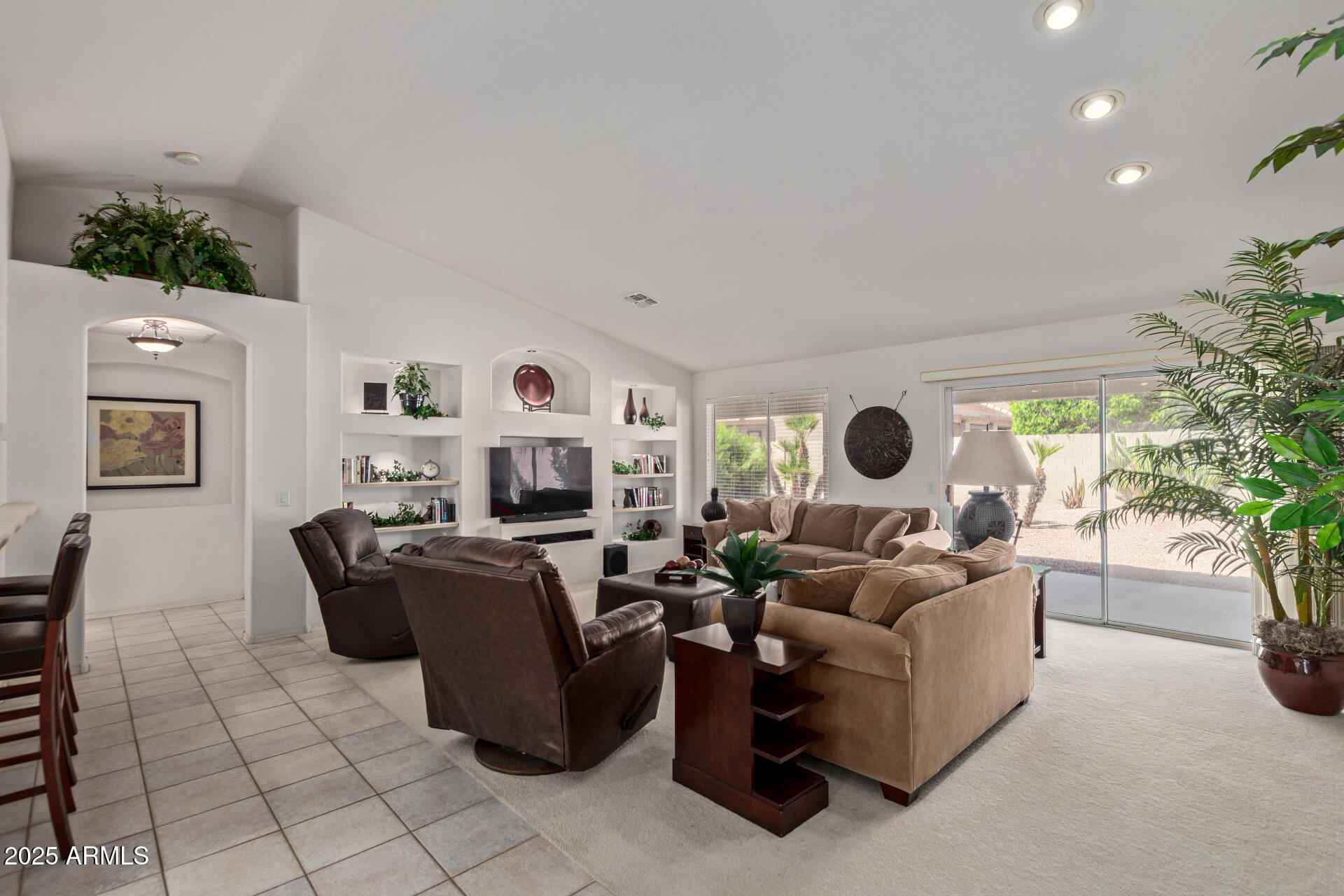 10112 E CEDAR WAXWING Drive