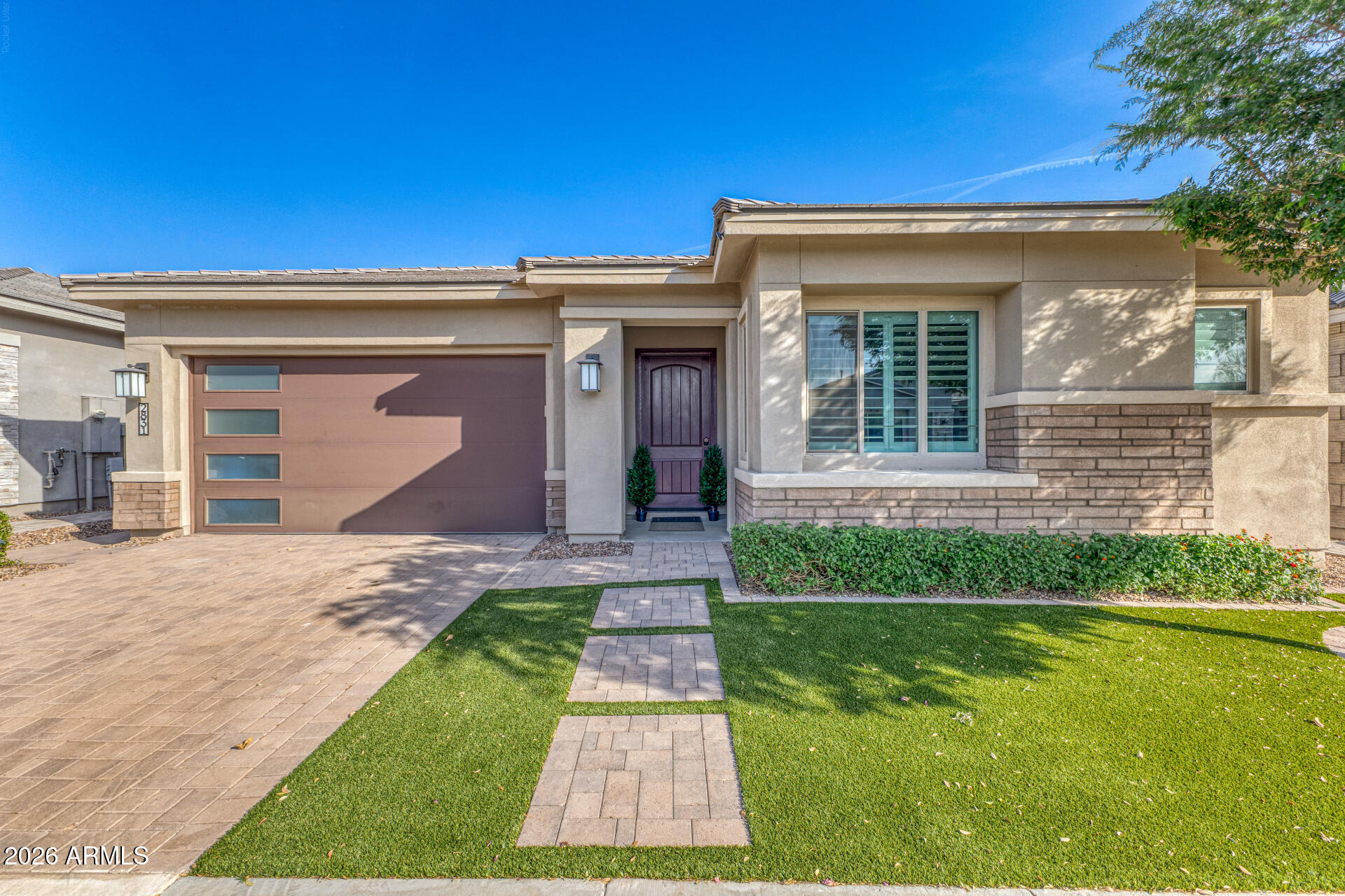 2831 E LOS GATOS Drive