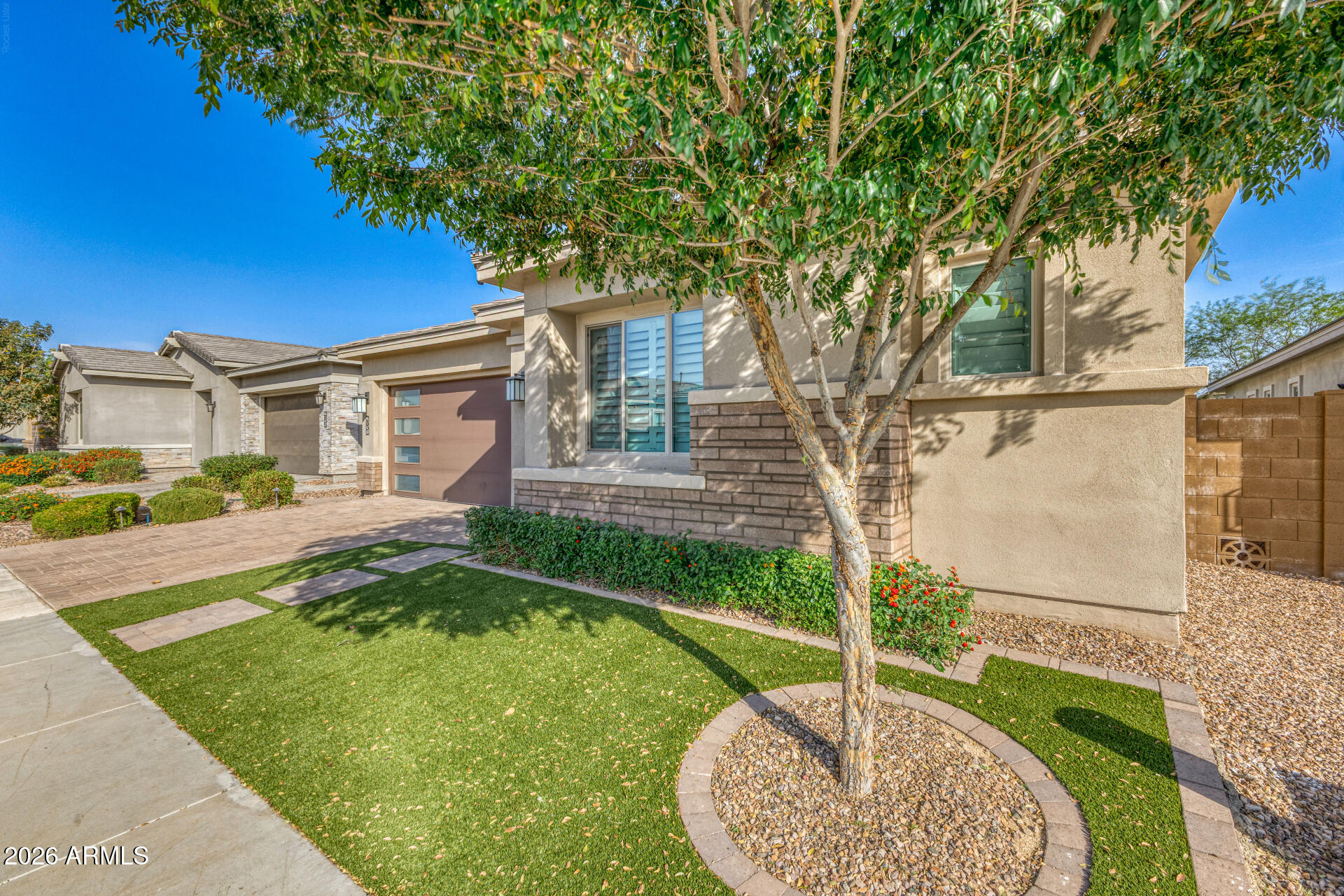 2831 E LOS GATOS Drive