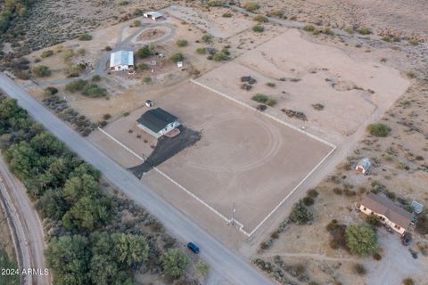 A home in Tonopah