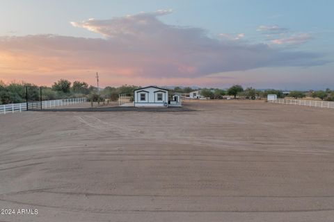 A home in Tonopah