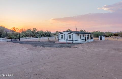 A home in Tonopah