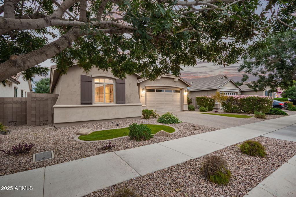 Photo of 20702 E Mockingbird Drive, Queen Creek, AZ 85142 (MLS # 6928791)