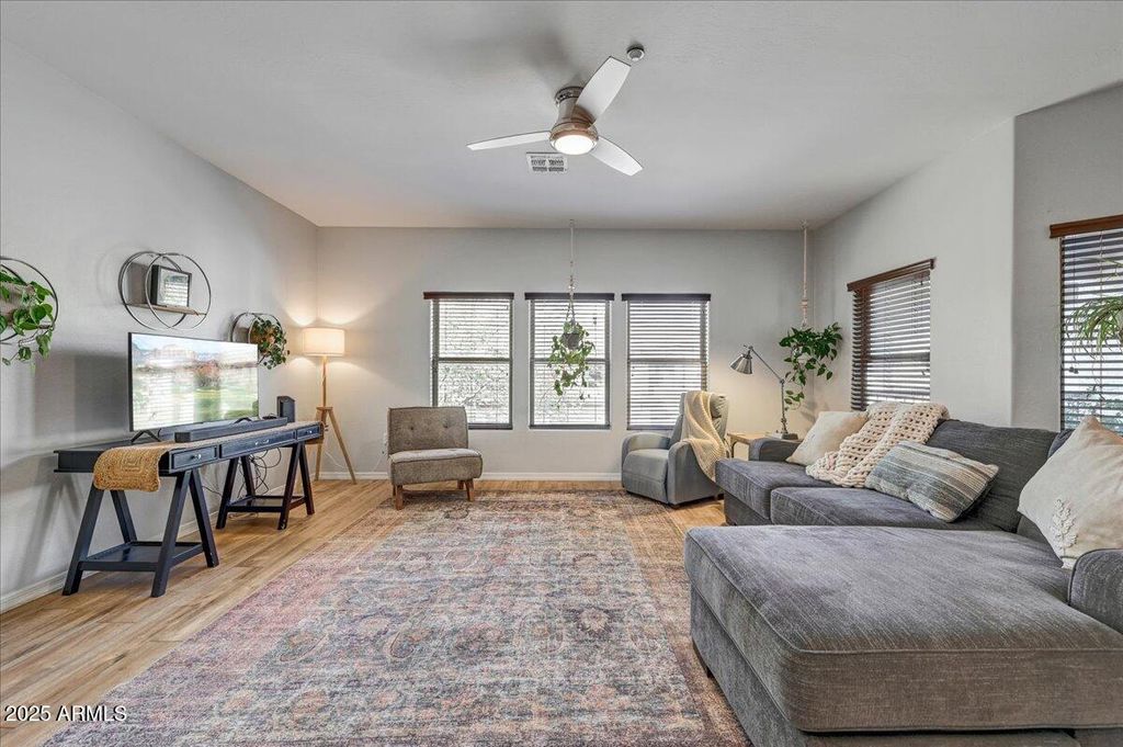 Photo of 33550 N Dove Lakes Drive #2009, Cave Creek, AZ 85331 (MLS # 6954158)