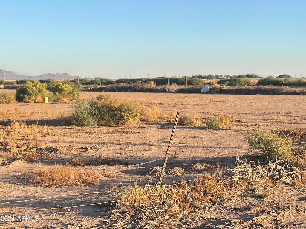 Photo of 829 E Salazar Road #&#39;&#39;&#39;-&#39;&#39;&#39;, Eloy, AZ 85131 (MLS # 6948466)
