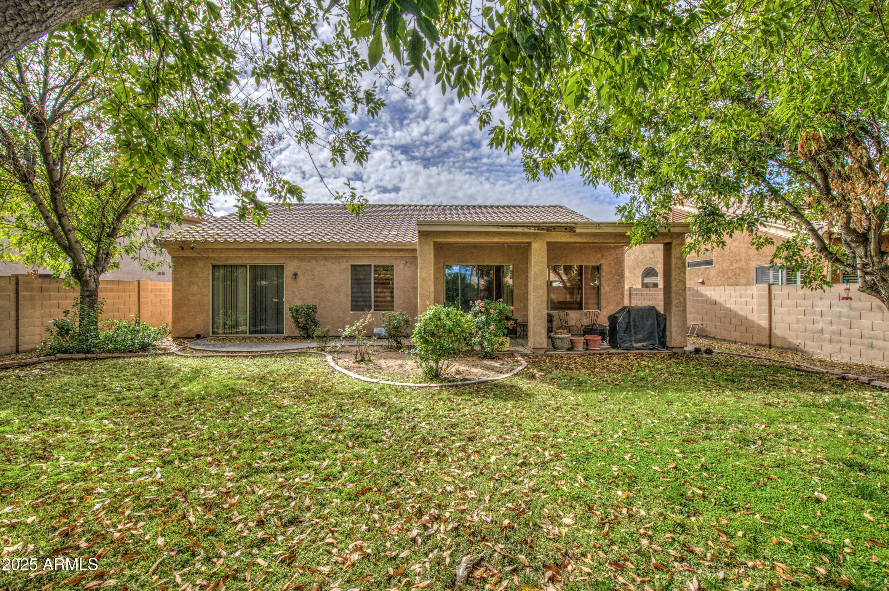 2480 E STEPHENS Place