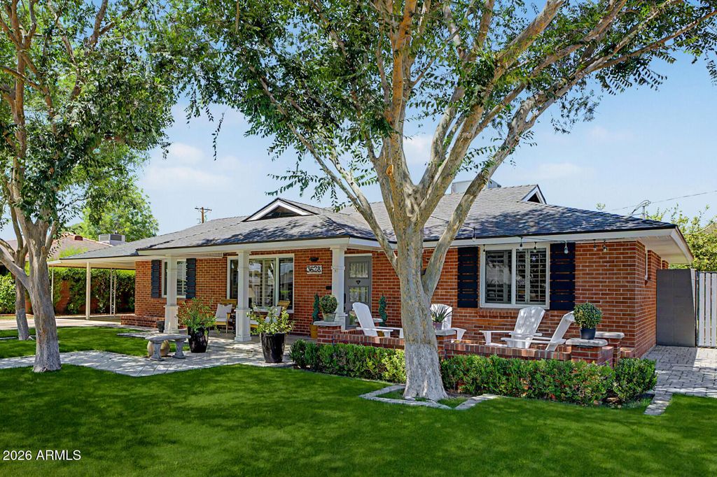Photo of 3628 E Fairmount Avenue, Phoenix, AZ 85018 (MLS # 7026310)