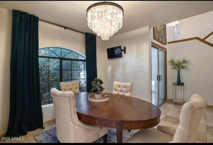 908 W FLYNN Lane