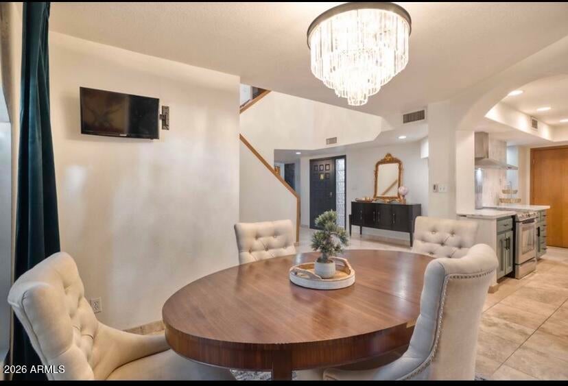 908 W FLYNN Lane