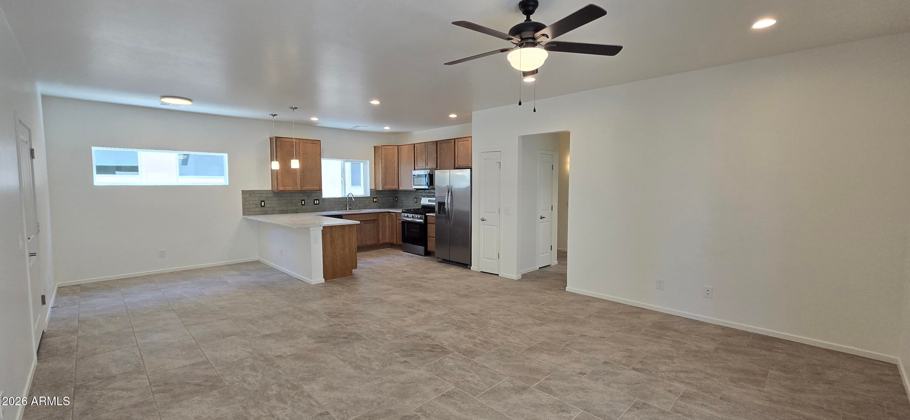 702 S Sky Ranch Road
