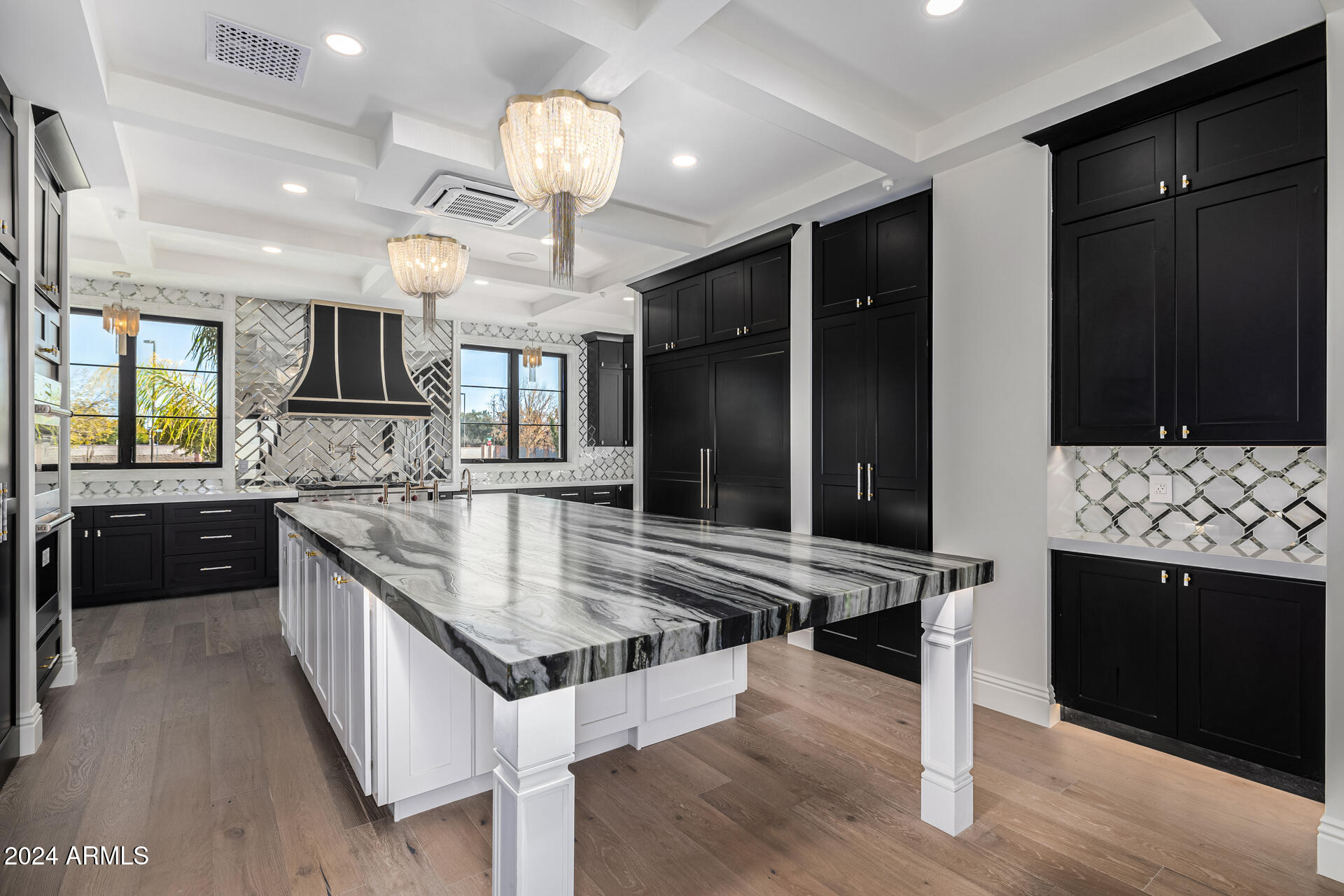 AVALON ESTATES REPLAT - Residential