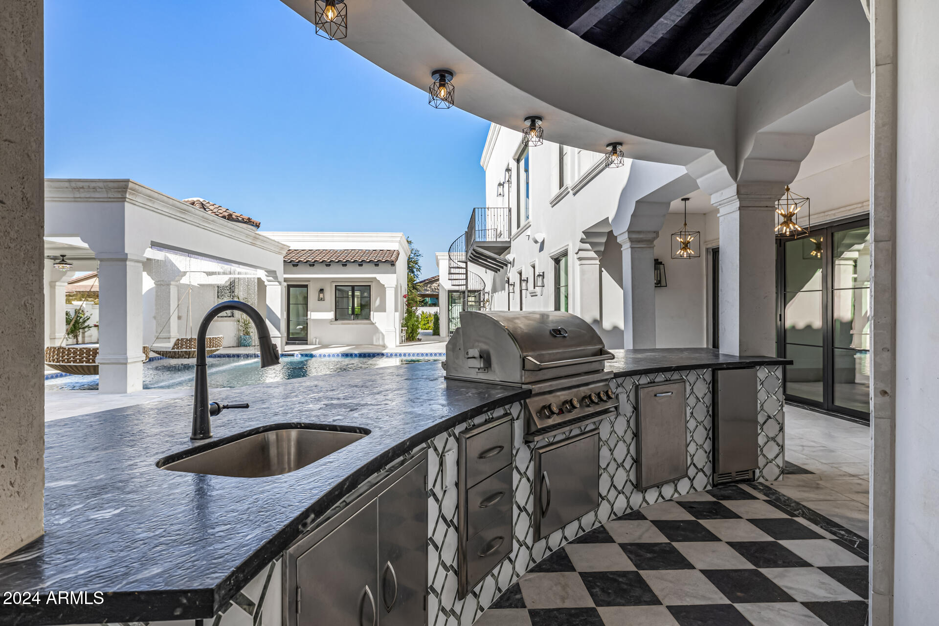 AVALON ESTATES REPLAT - Residential