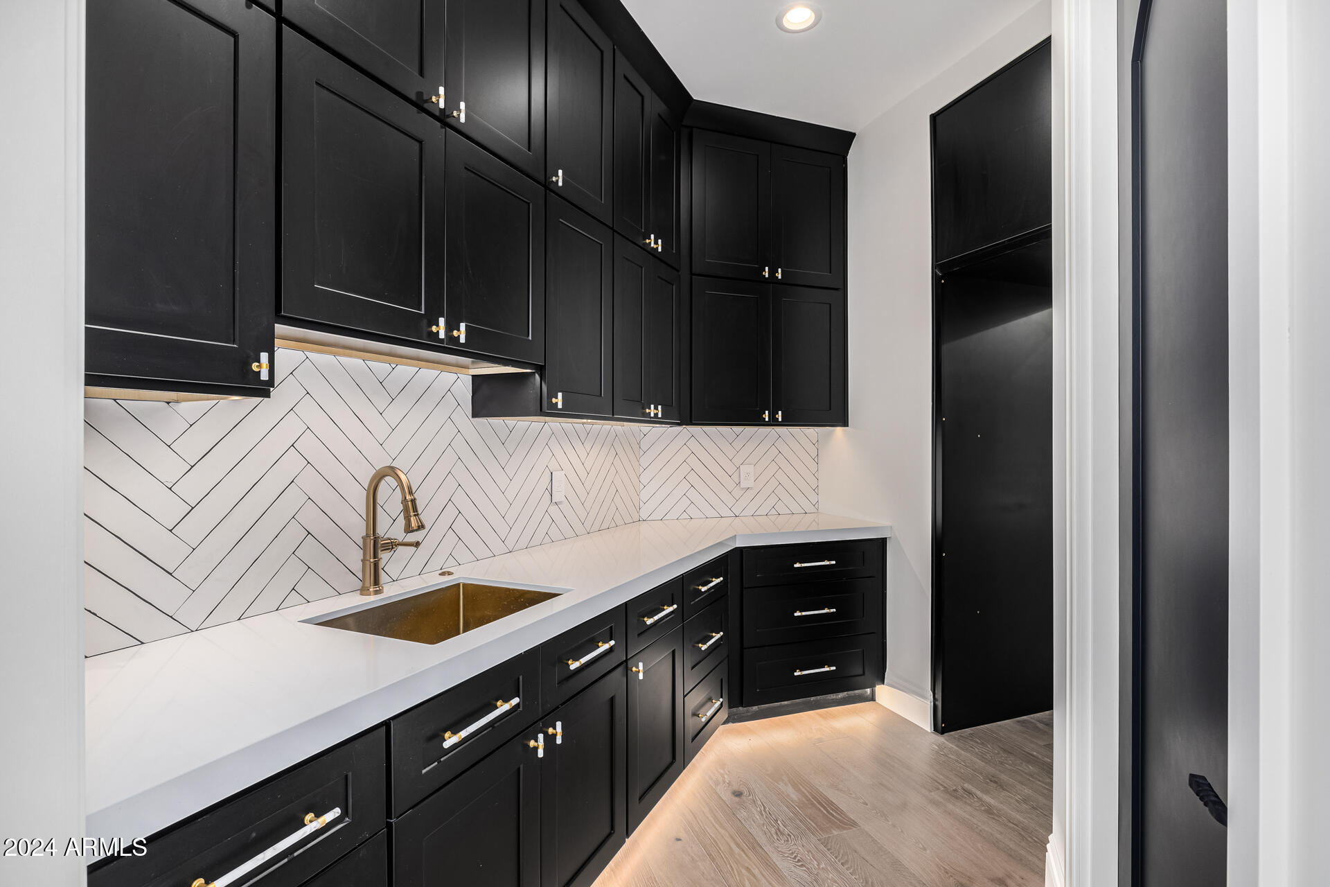 AVALON ESTATES REPLAT - Residential