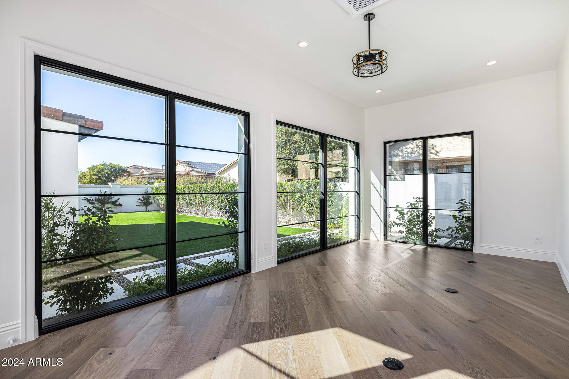 AVALON ESTATES REPLAT - Residential