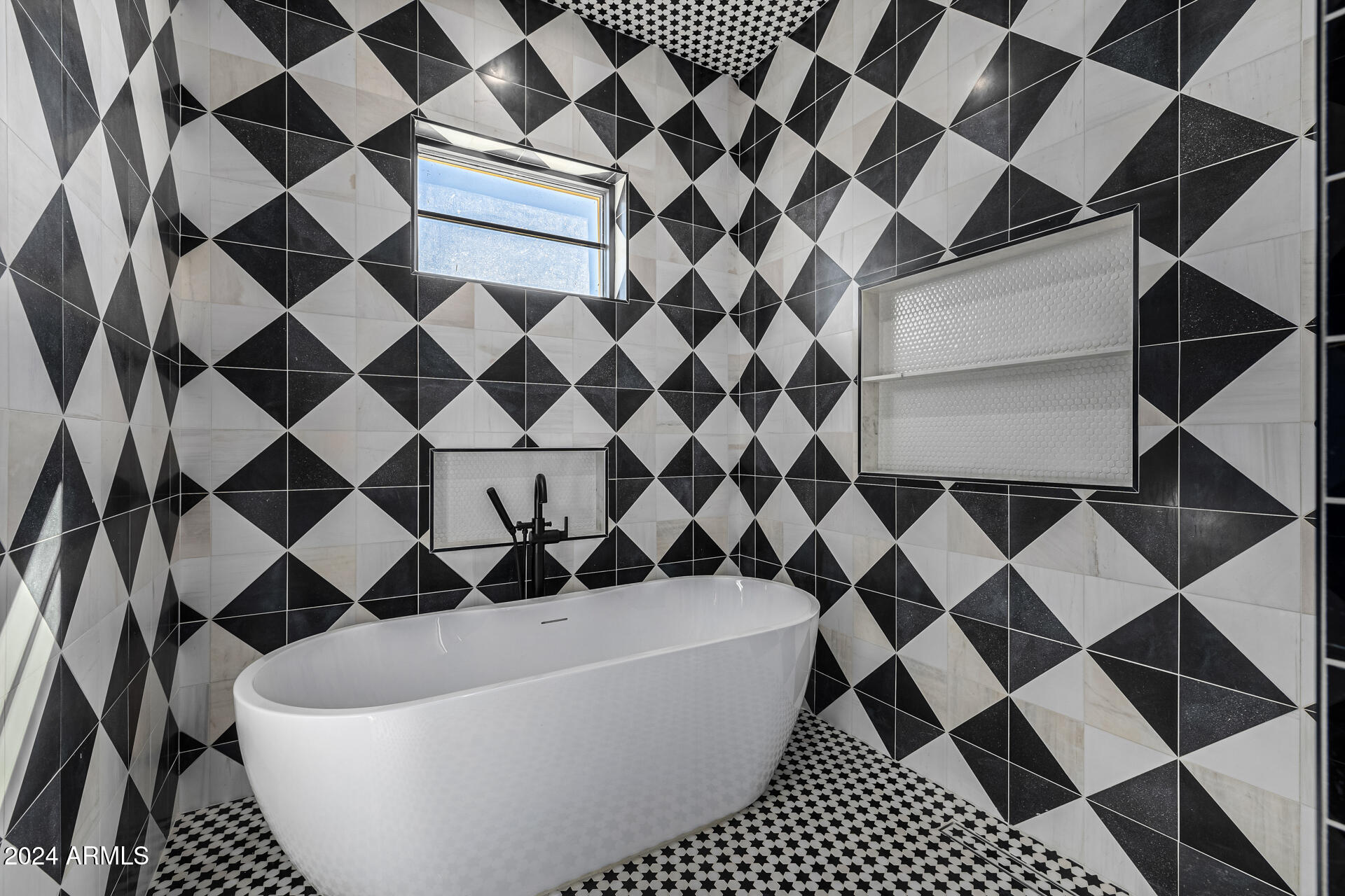 AVALON ESTATES REPLAT - Residential