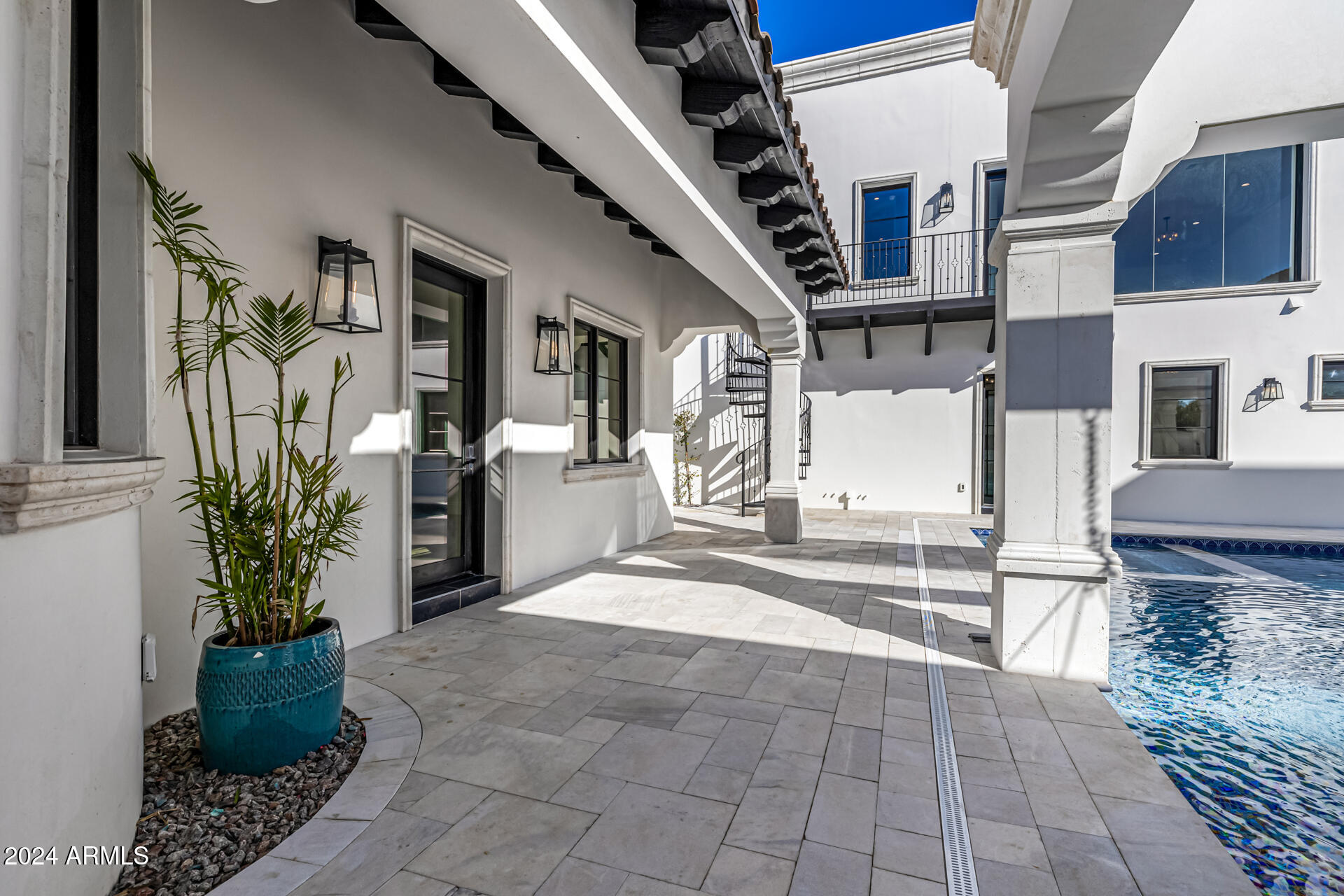 AVALON ESTATES REPLAT - Residential