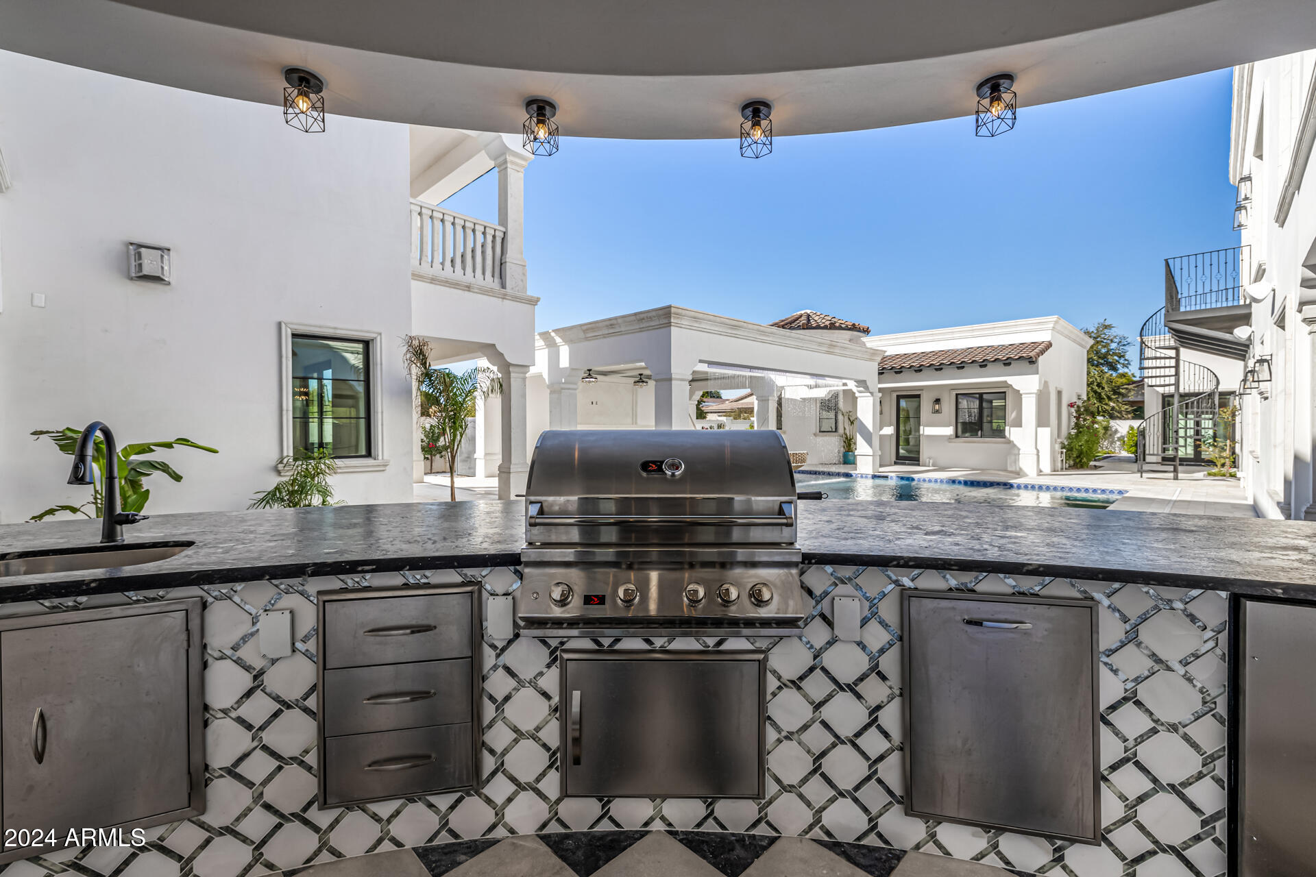 AVALON ESTATES REPLAT - Residential