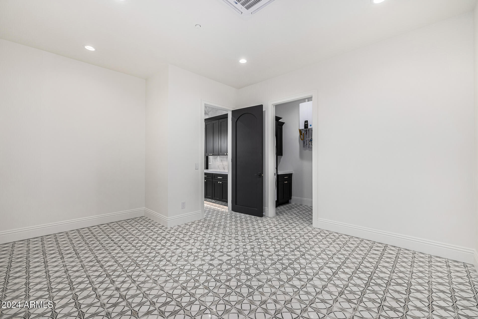 AVALON ESTATES REPLAT - Residential