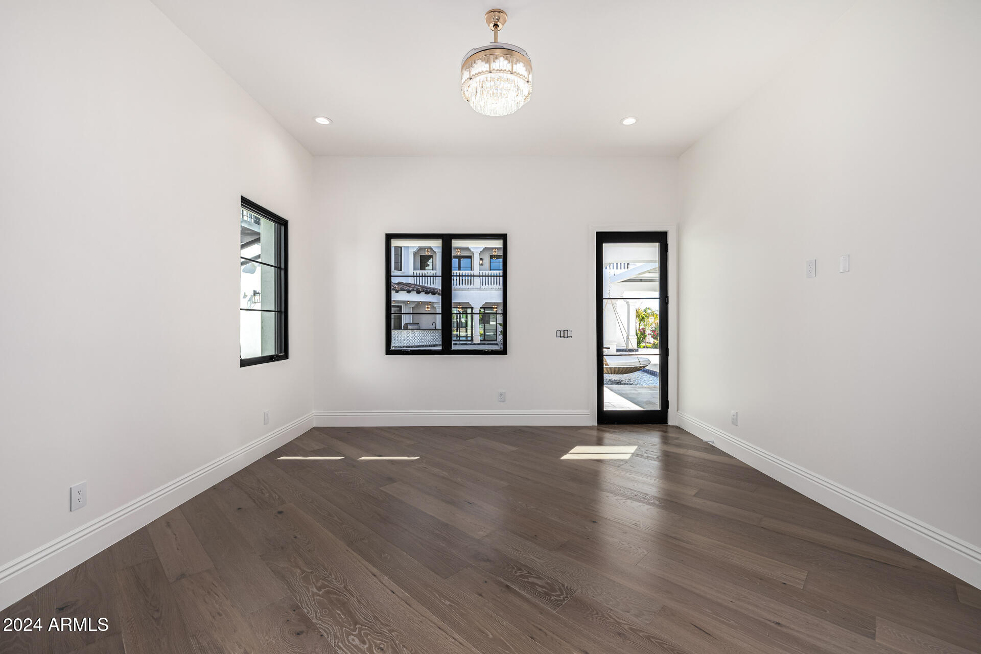 AVALON ESTATES REPLAT - Residential