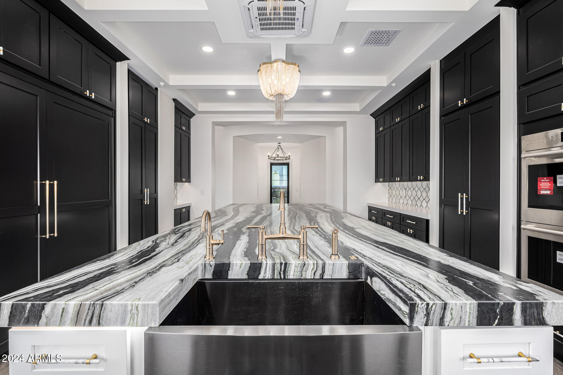 AVALON ESTATES REPLAT - Residential