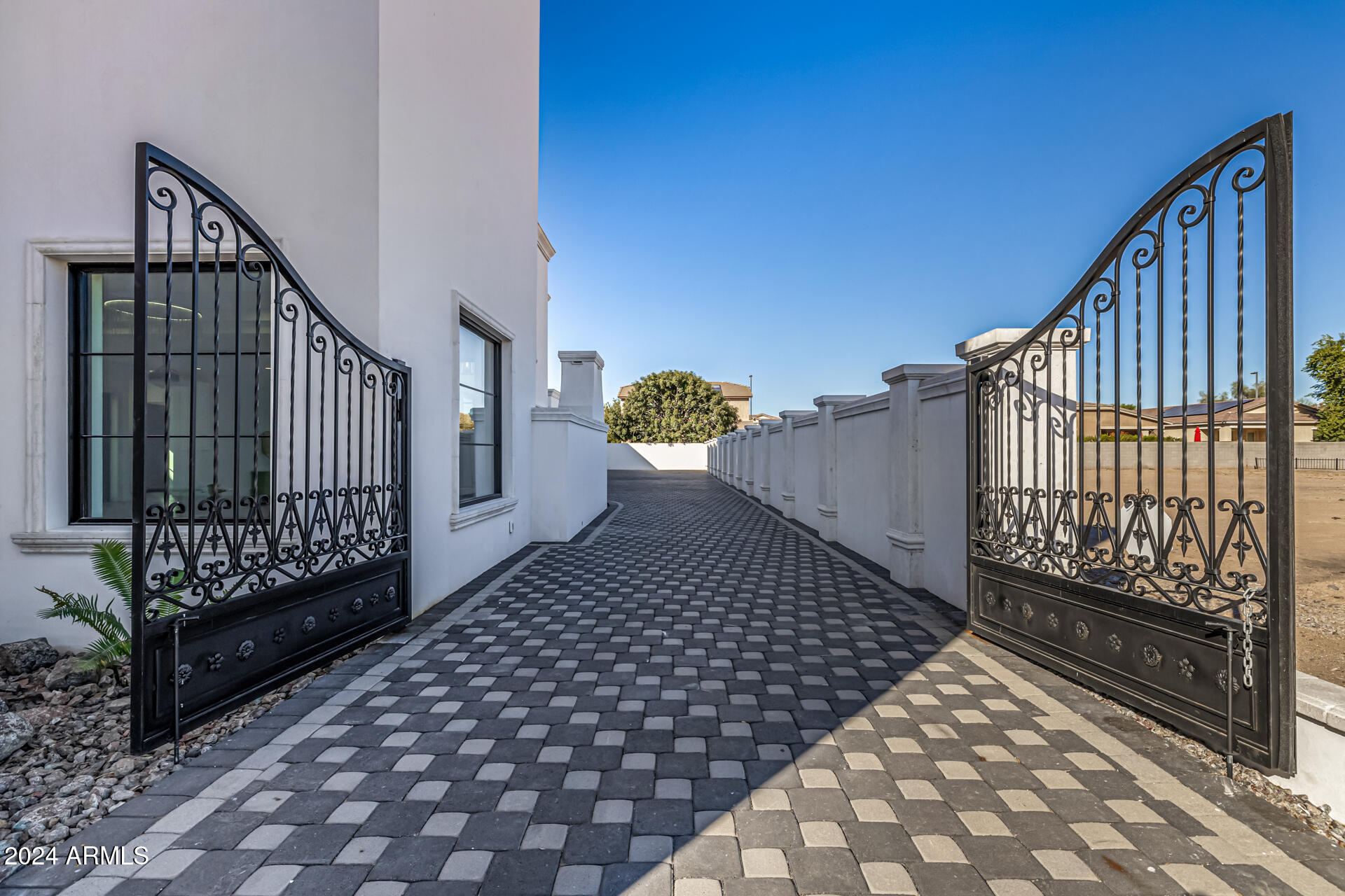 AVALON ESTATES REPLAT - Residential