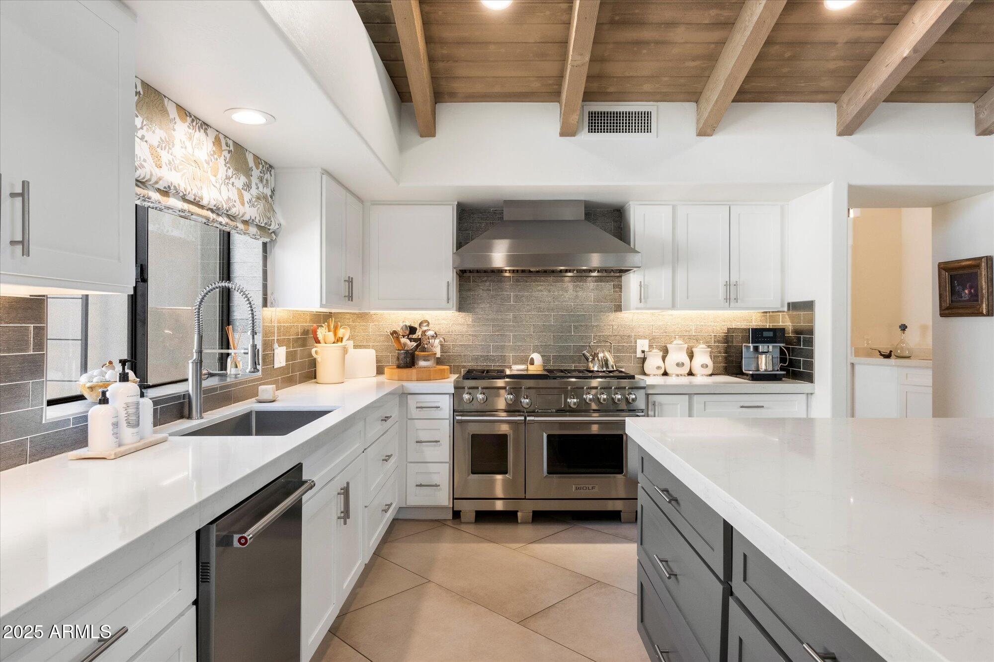 CENTURY CLUB ESTATES - Residential