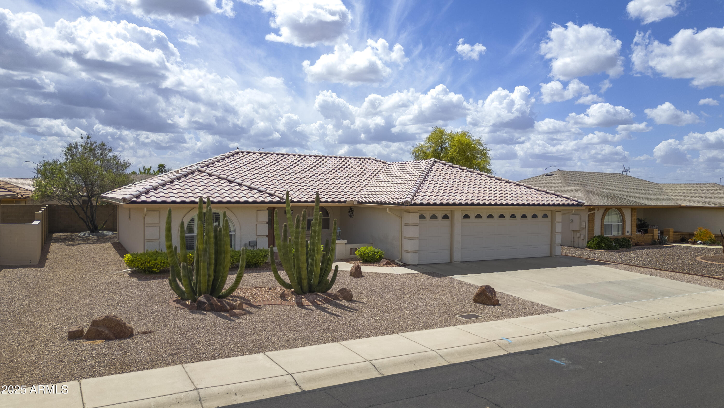 11003 E KIVA Avenue