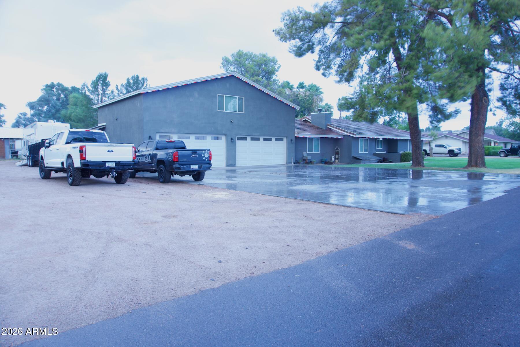 3310 E CAMPBELL Road