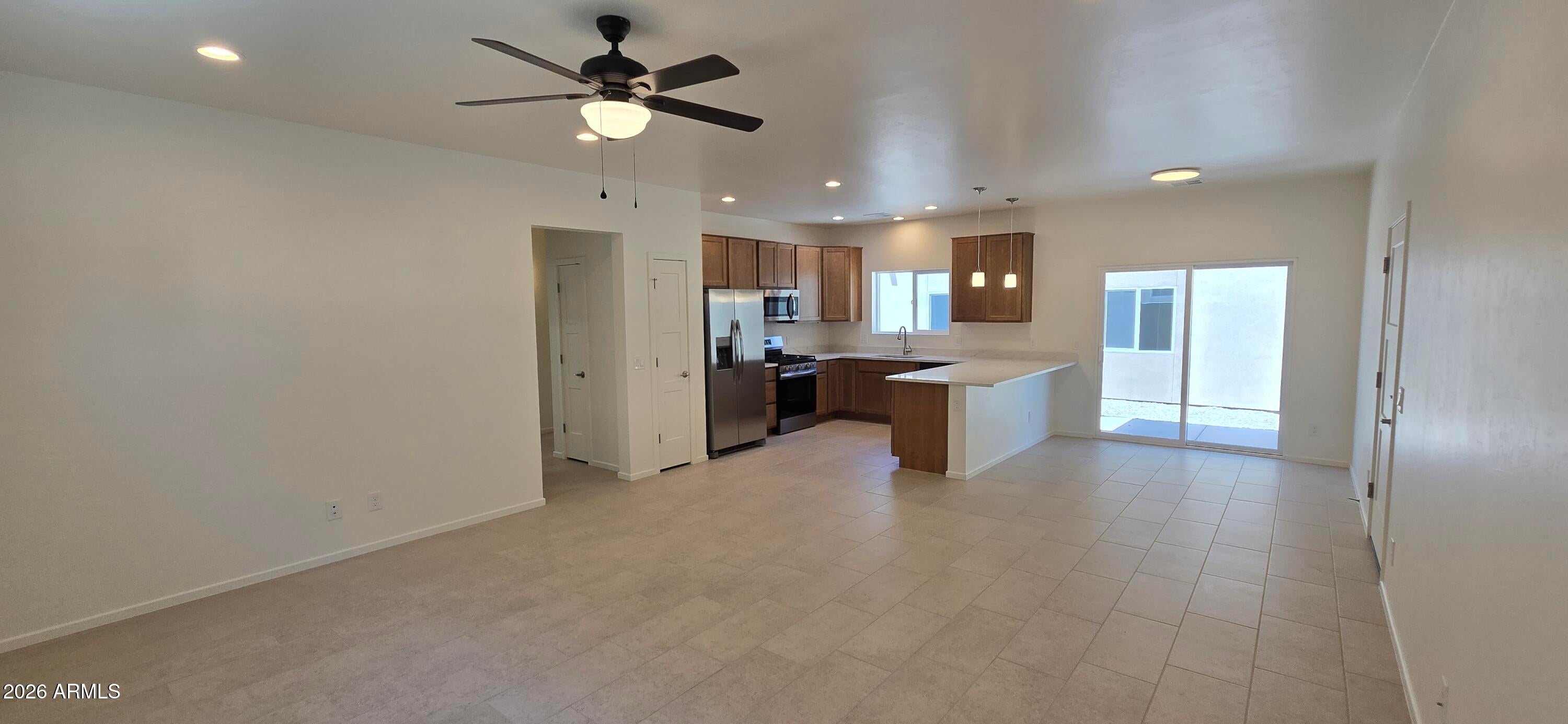 646 S Sky Ranch Road