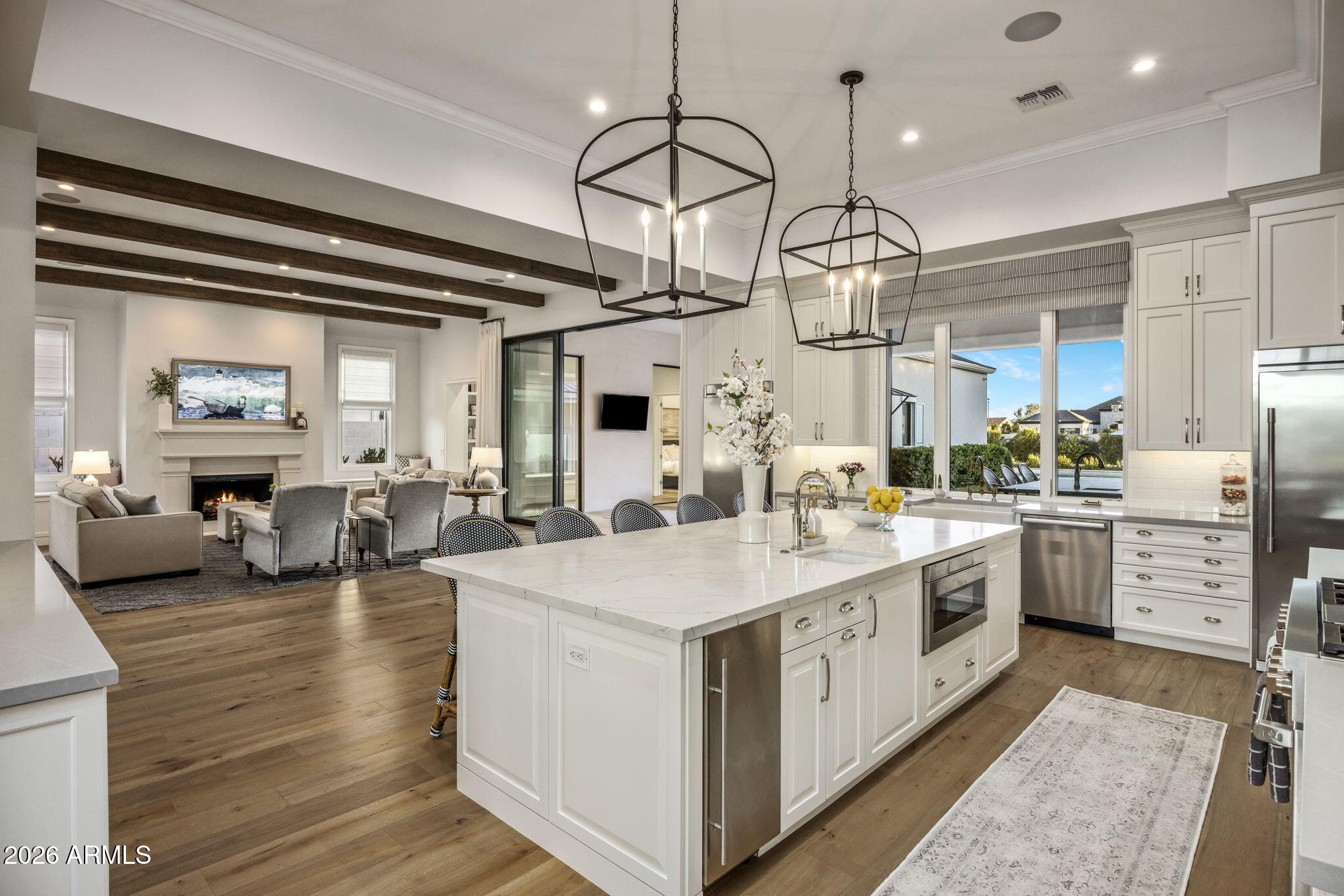 2677 E MAPLEWOOD Street