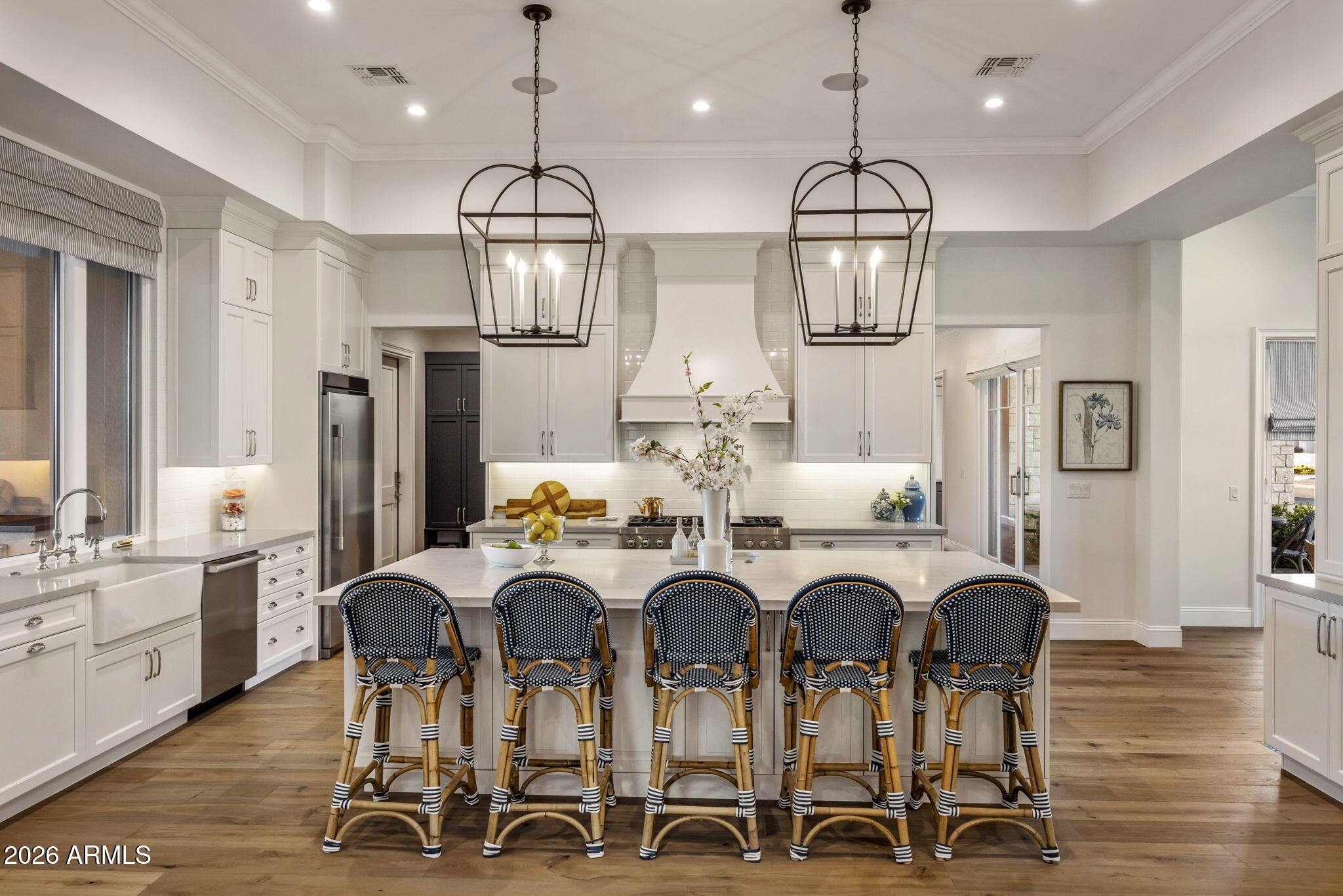 2677 E MAPLEWOOD Street