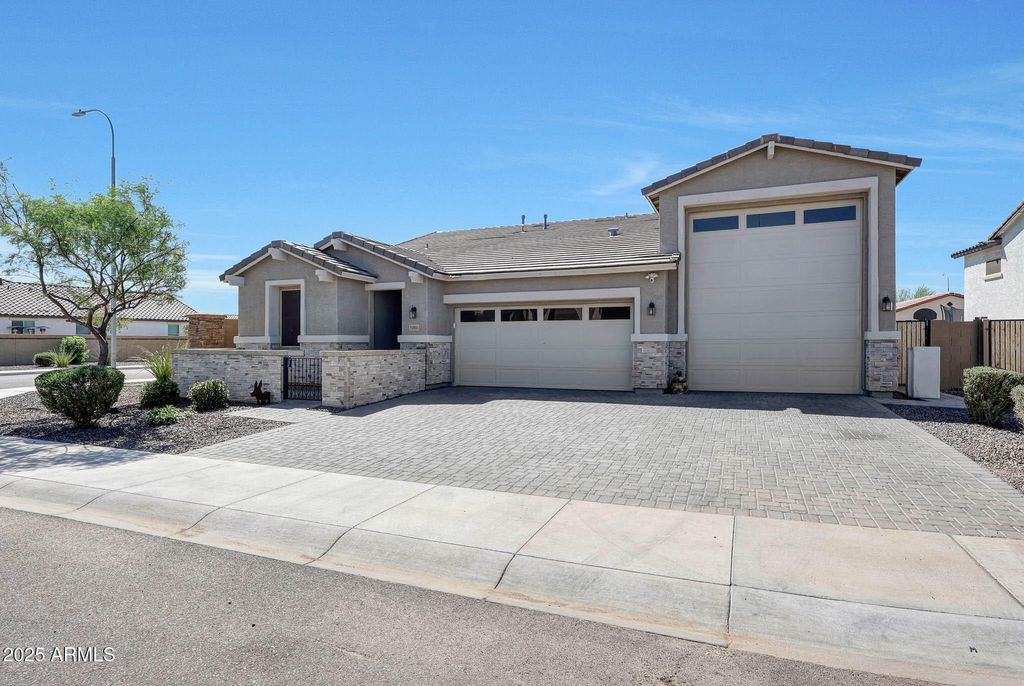 Photo of 10805 W Buchanan Street, Avondale, AZ 85323 (MLS # 6913274)