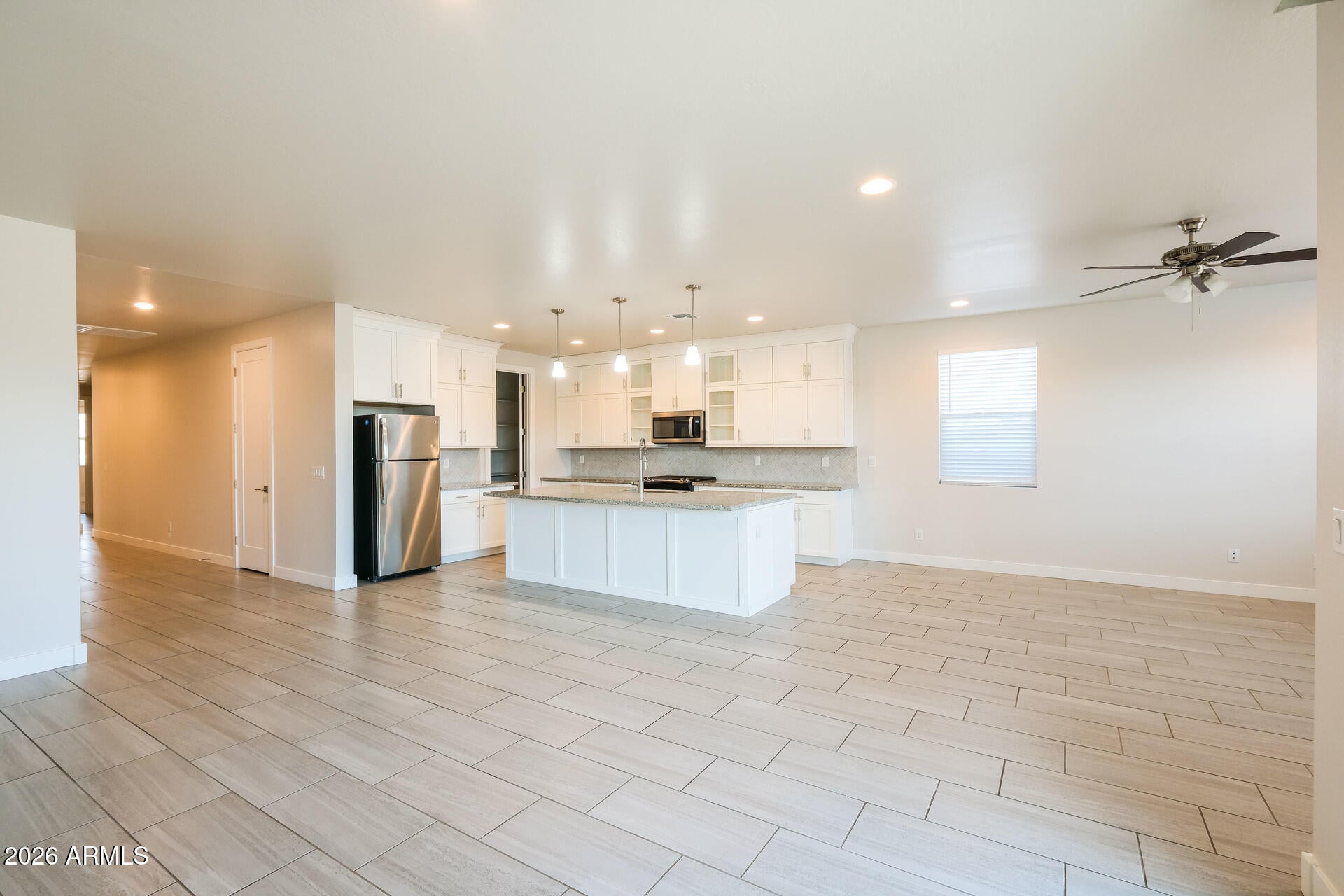 6918 W SAMANTHA Way