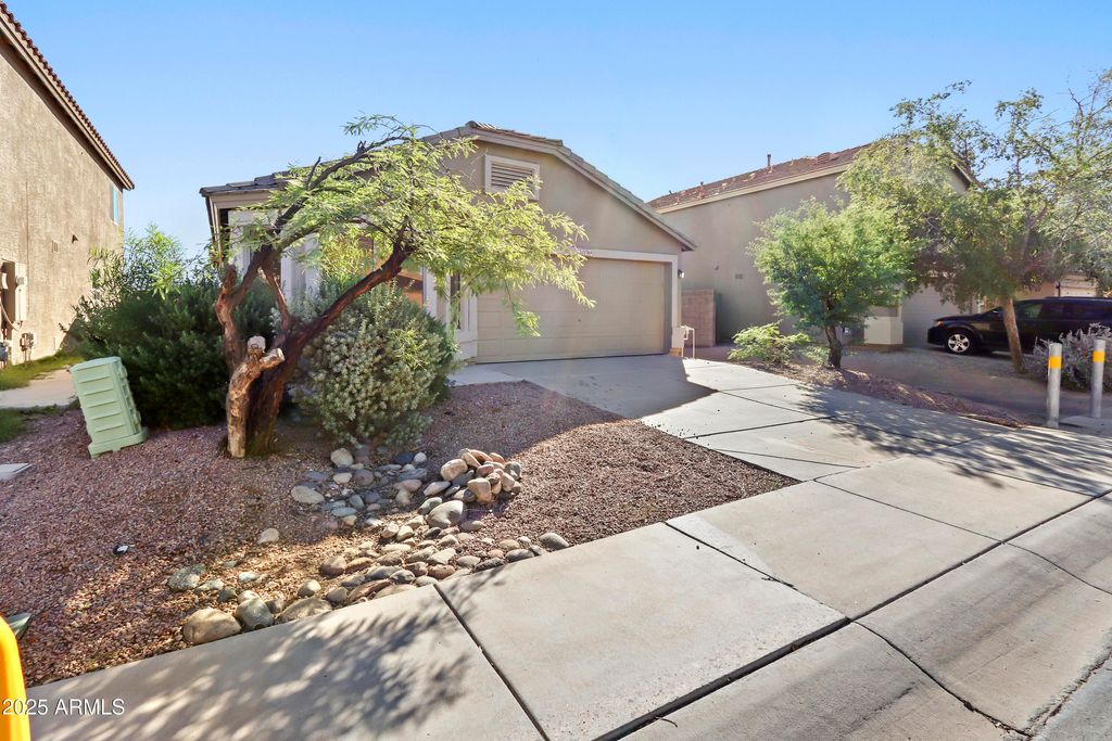 Photo of 22769 N Scott Drive, Maricopa, AZ 85138 (MLS # 6935296)