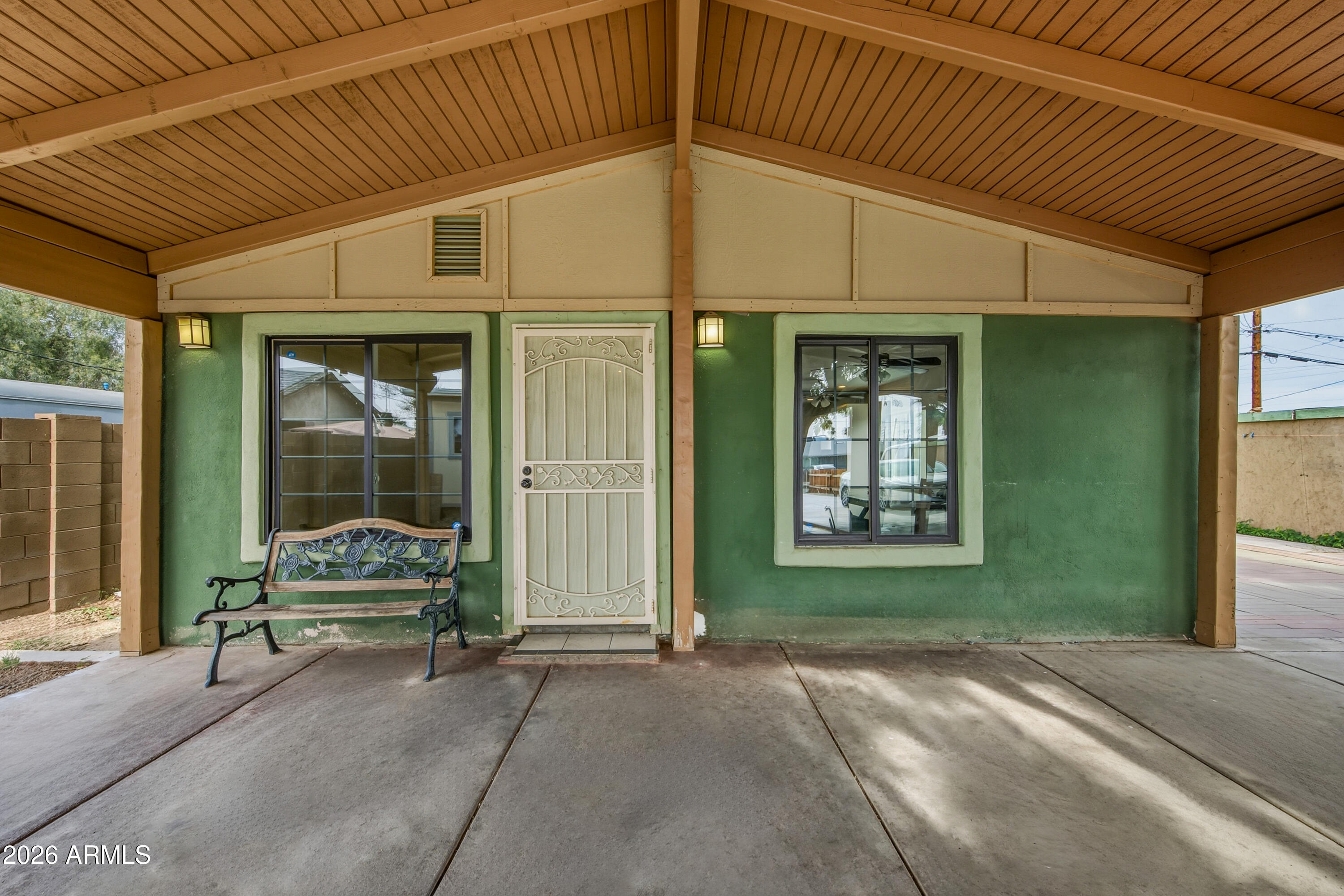 2726 W TAYLOR Street