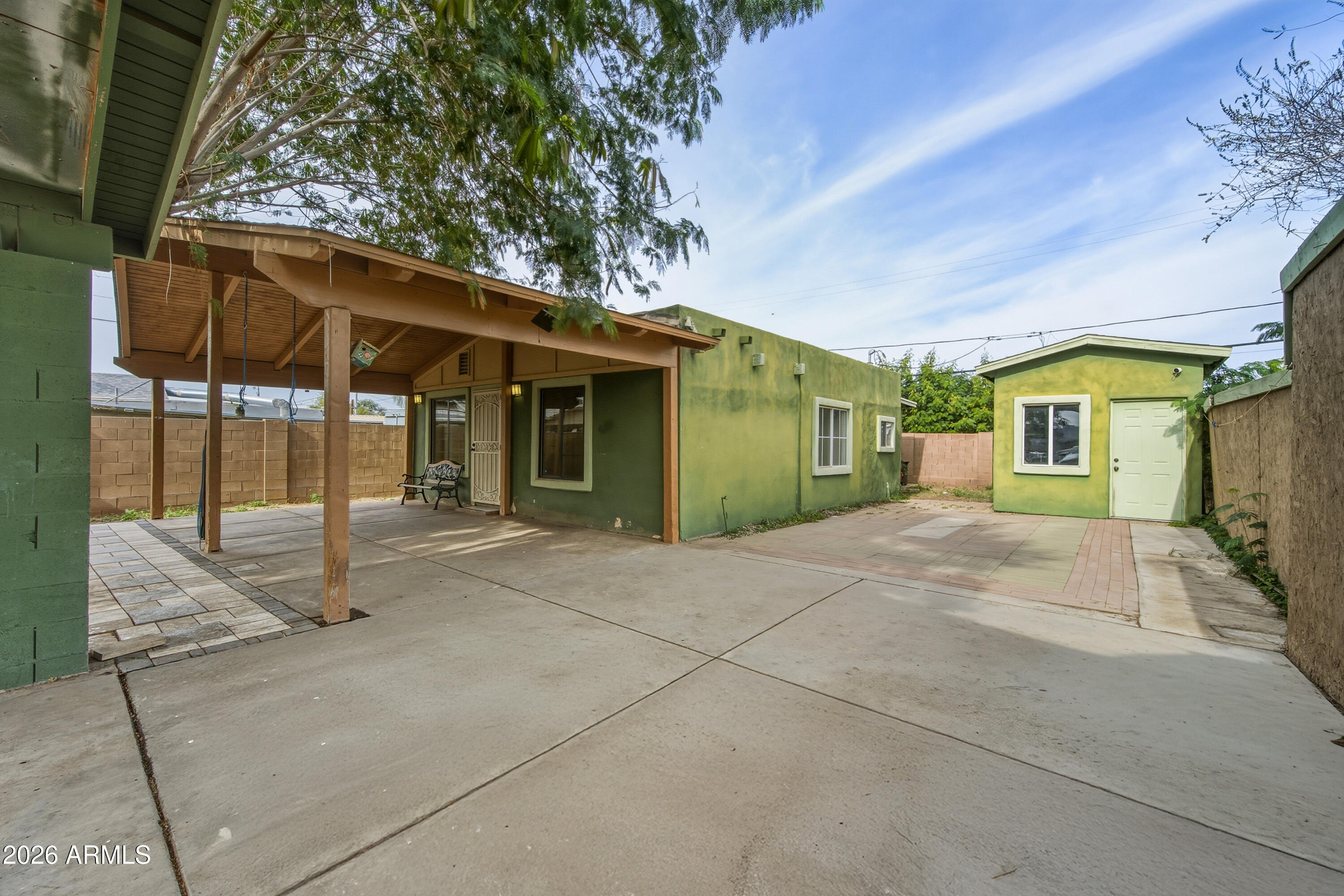 2726 W TAYLOR Street