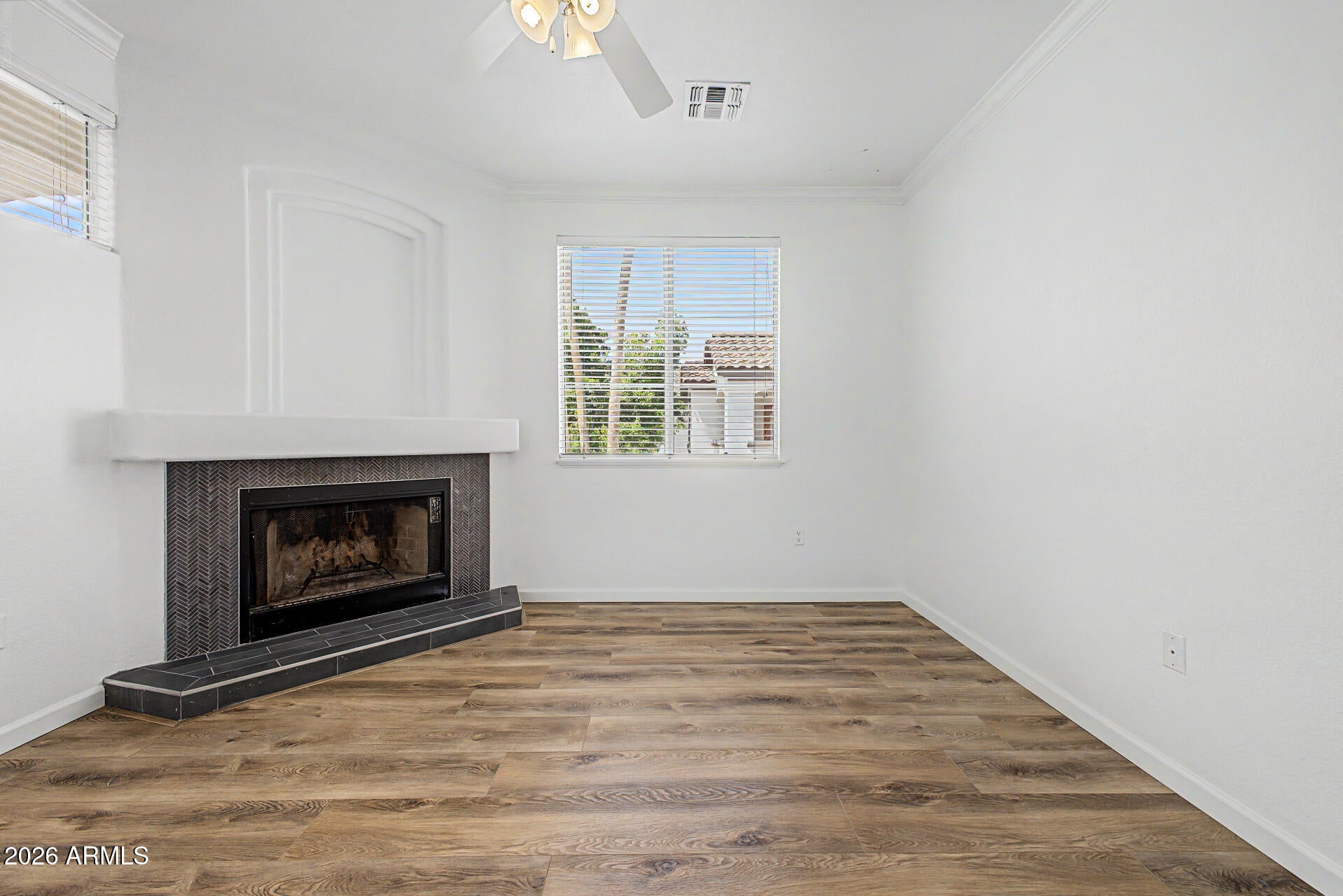 2992 N MILLER Road 211A