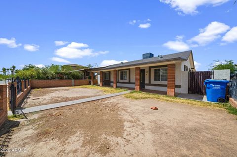 2006 W MONROE Street Phoenix AZ 85009