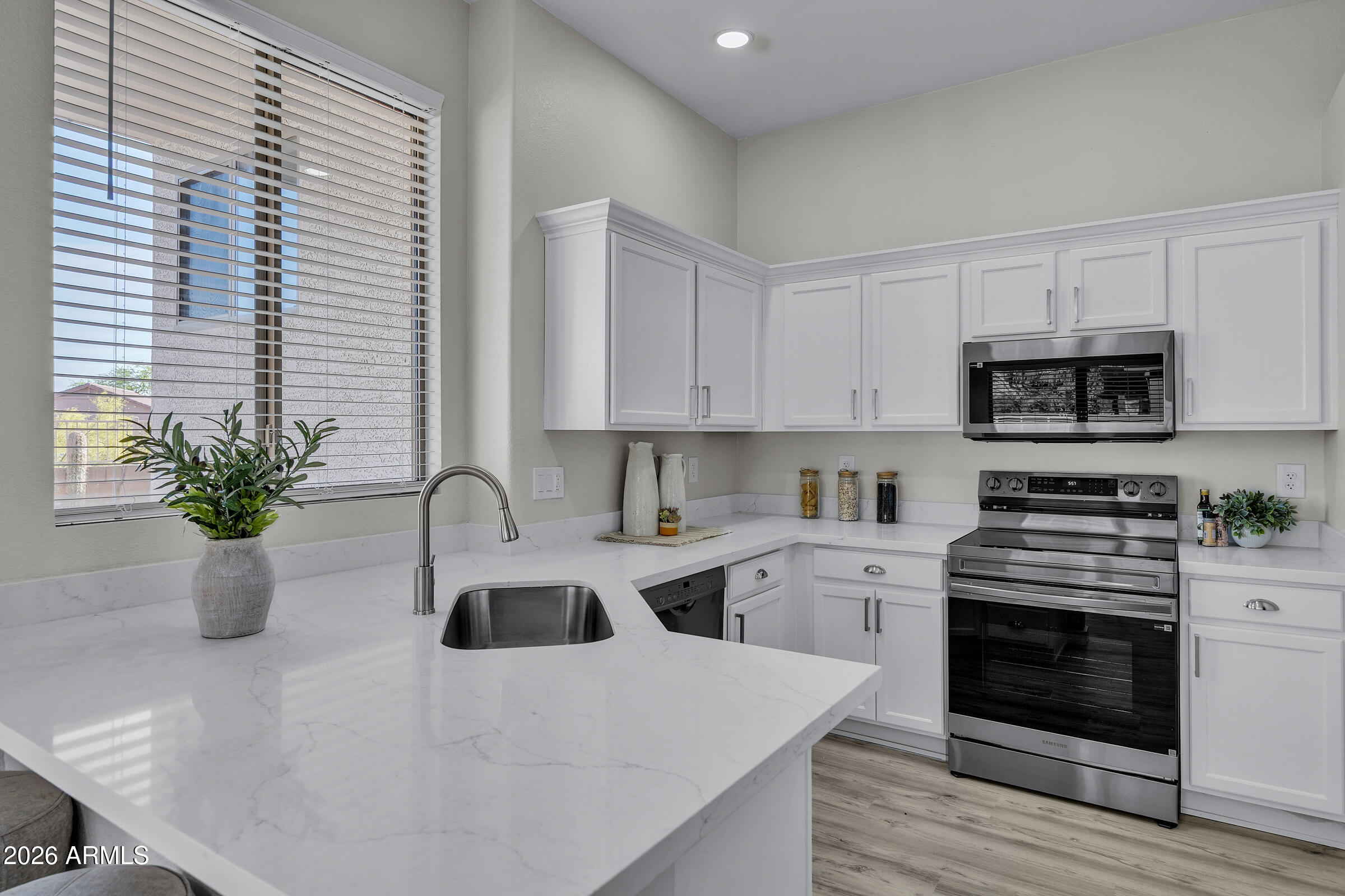 FOOTHILLS AT GOLD CANYON RANCH - Residential