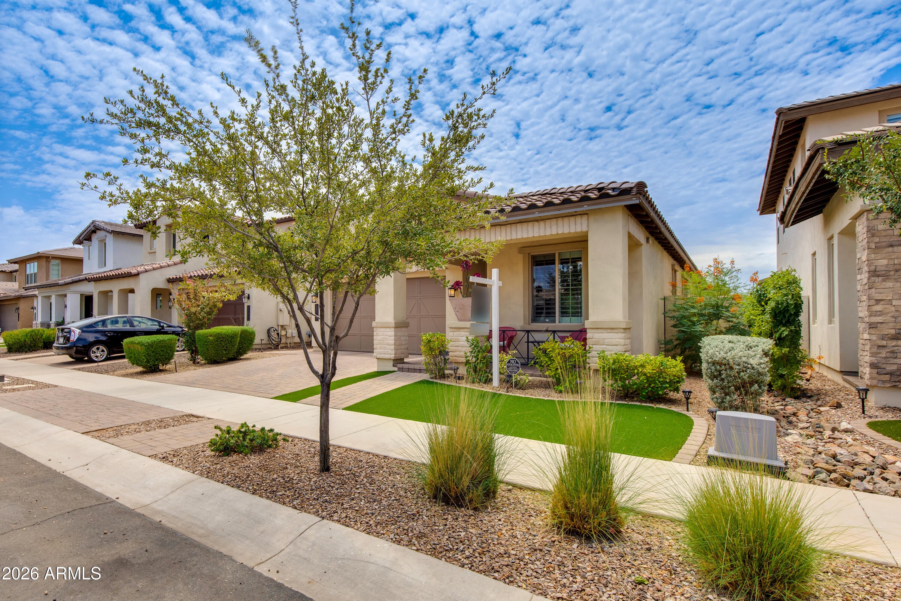 3865 E LOMA VISTA Street