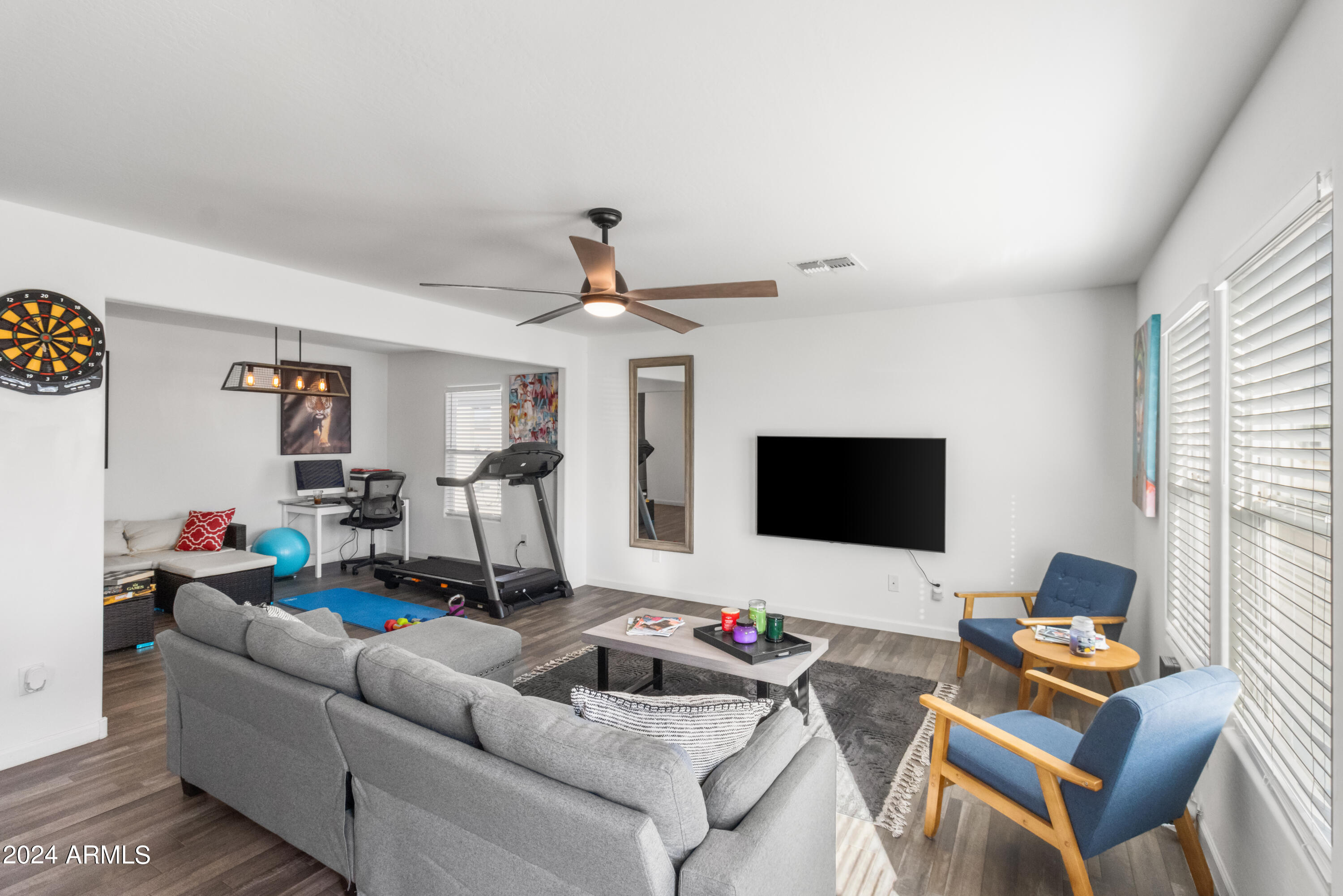 9051 W CONCORDIA Drive